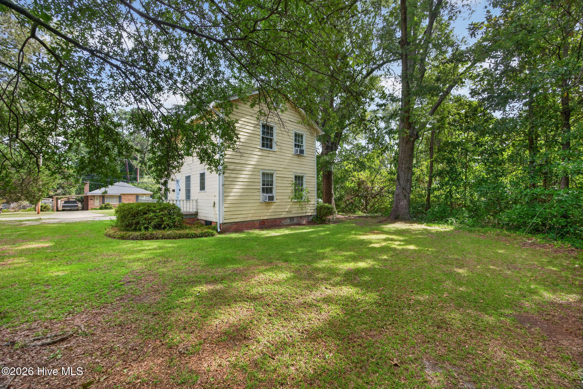 206 E Calhoun Street