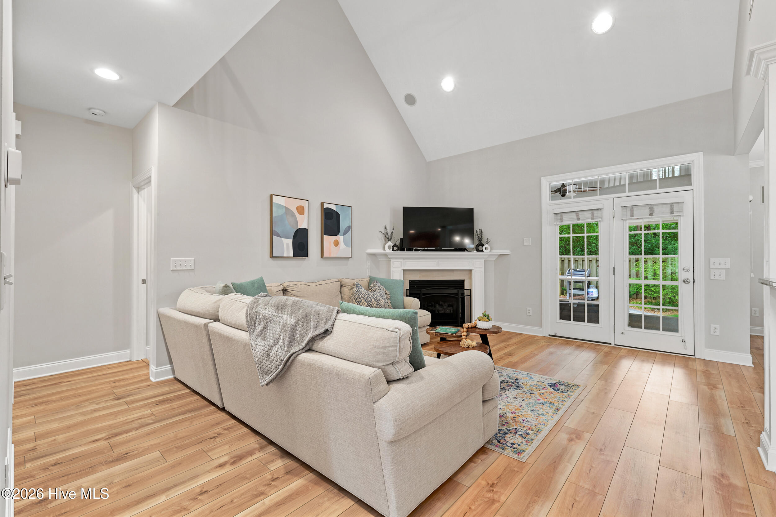 5136 Somersett Lane