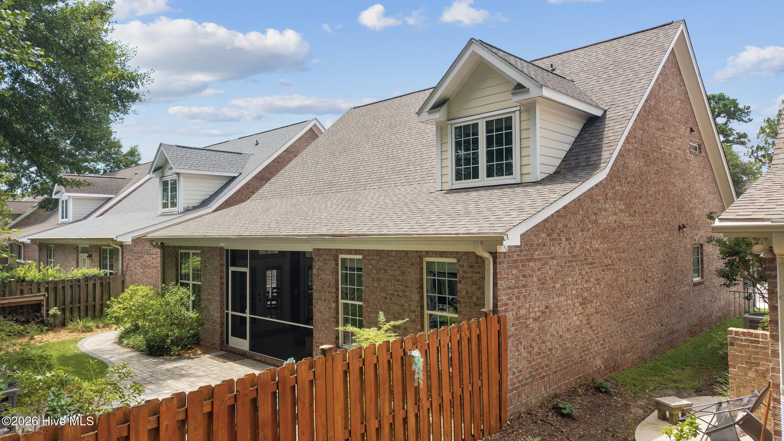 5136 Somersett Lane
