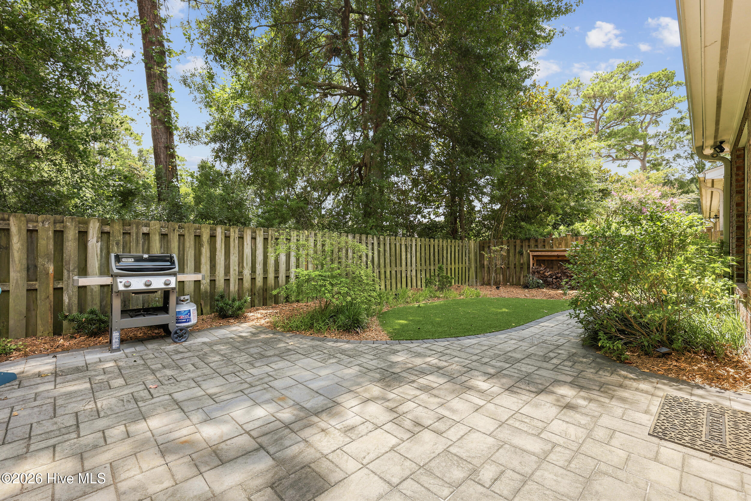 5136 Somersett Lane
