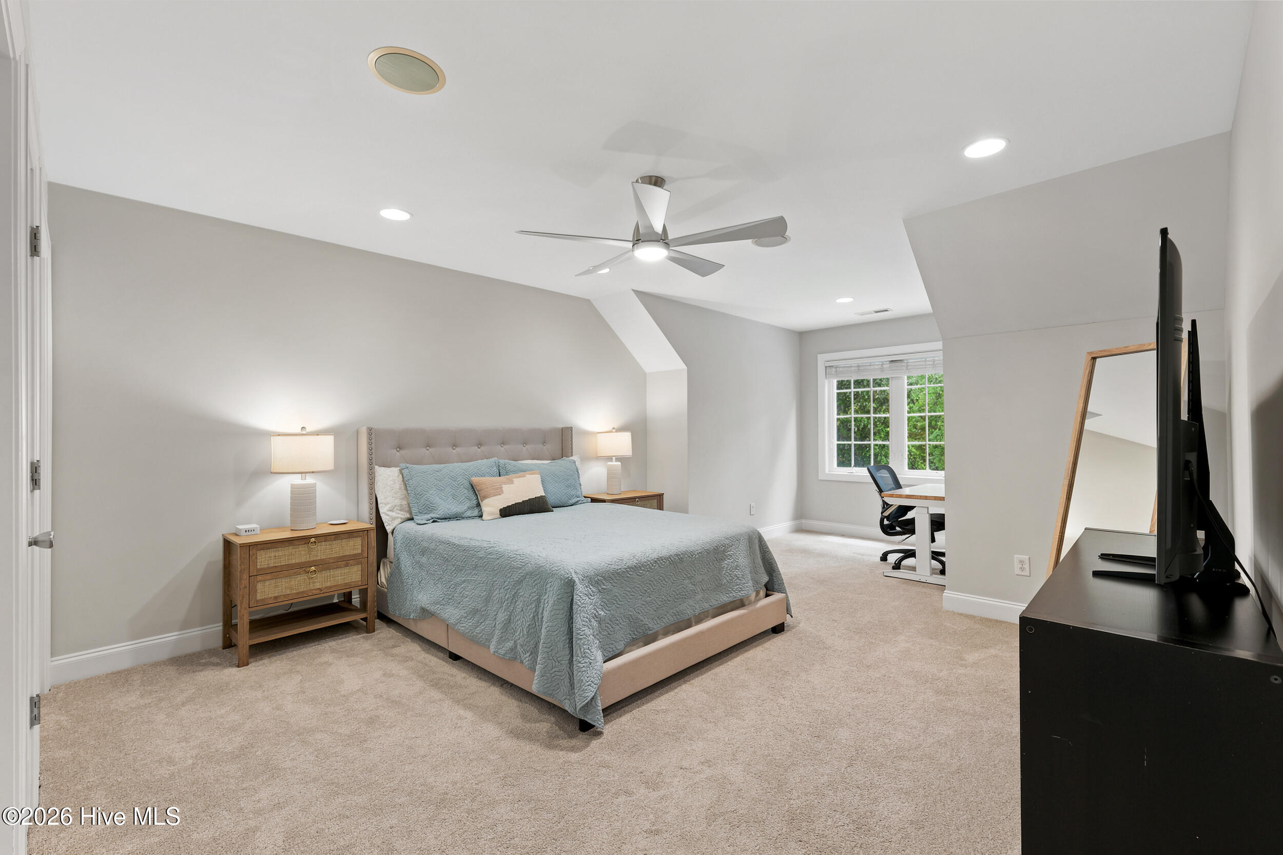 5136 Somersett Lane