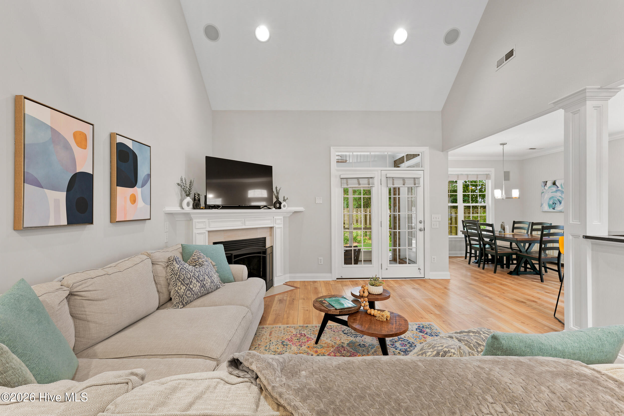 5136 Somersett Lane
