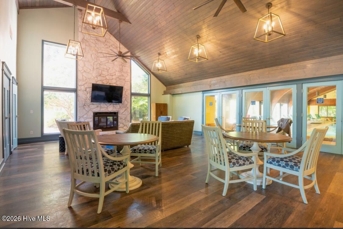 2116 Surfrider Court C
