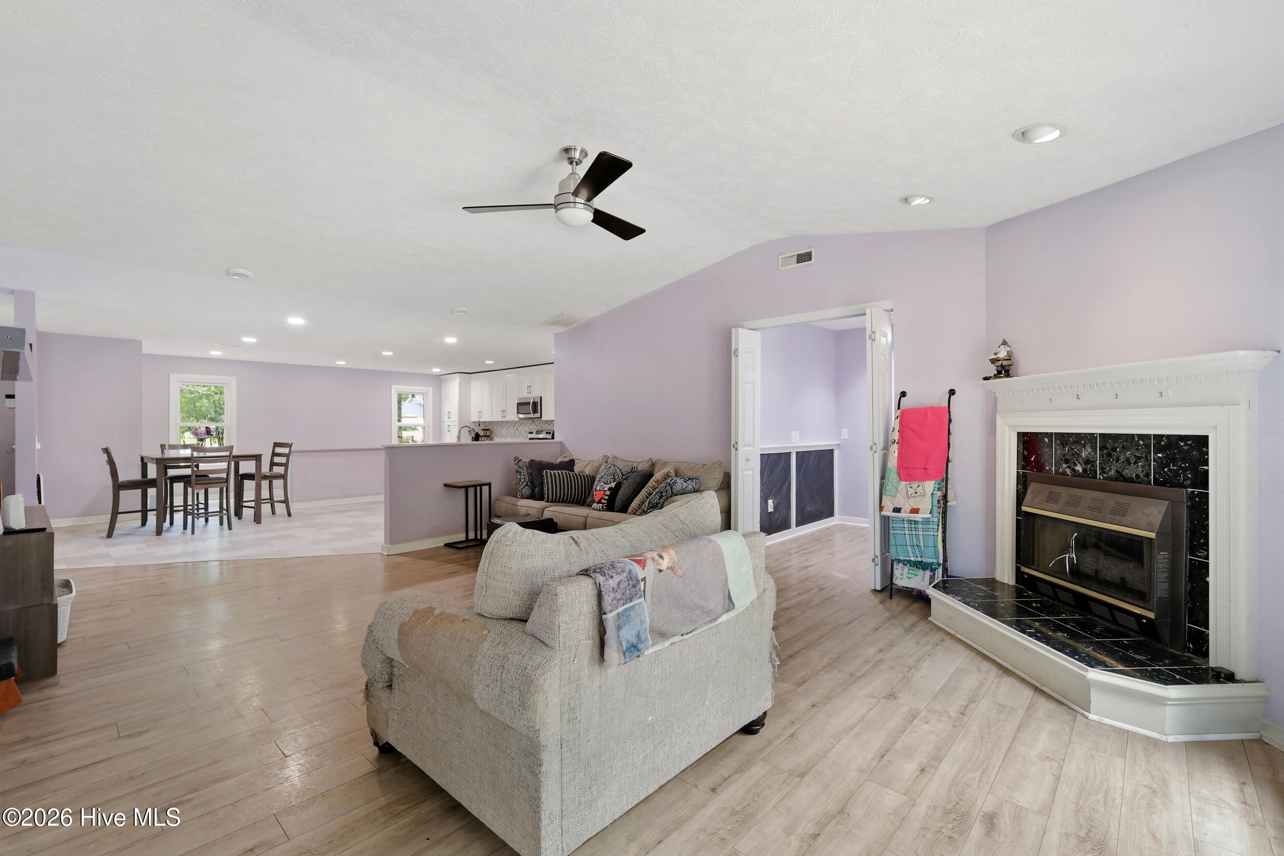 6901 Cedar Bluff