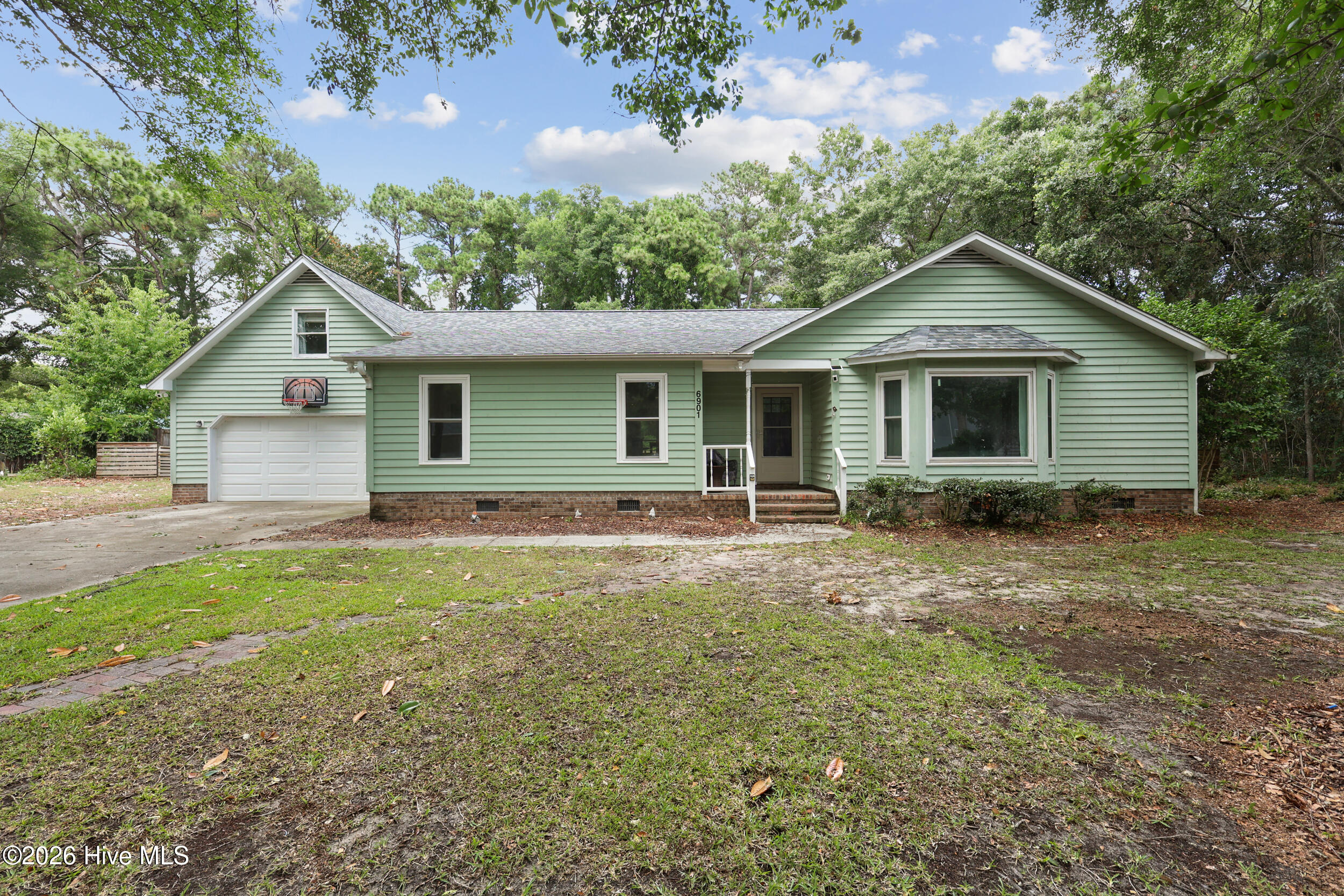 6901 Cedar Bluff