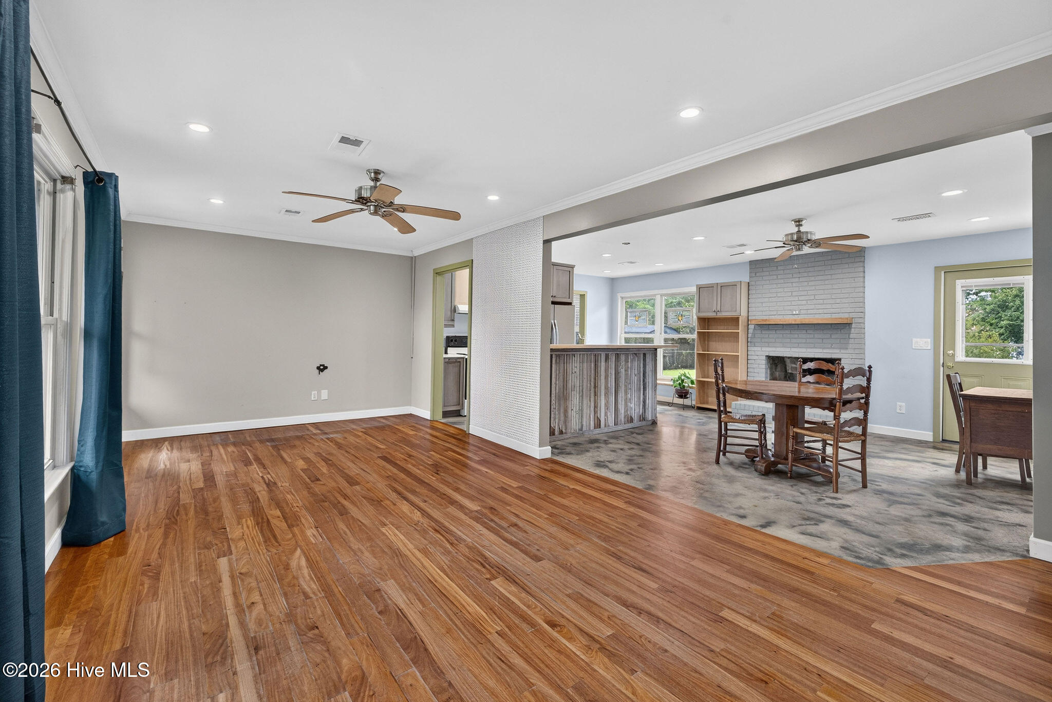5010 Lord Tennyson Road