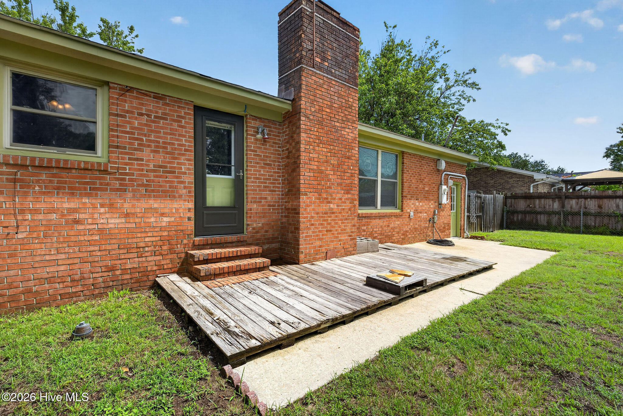 5010 Lord Tennyson Road