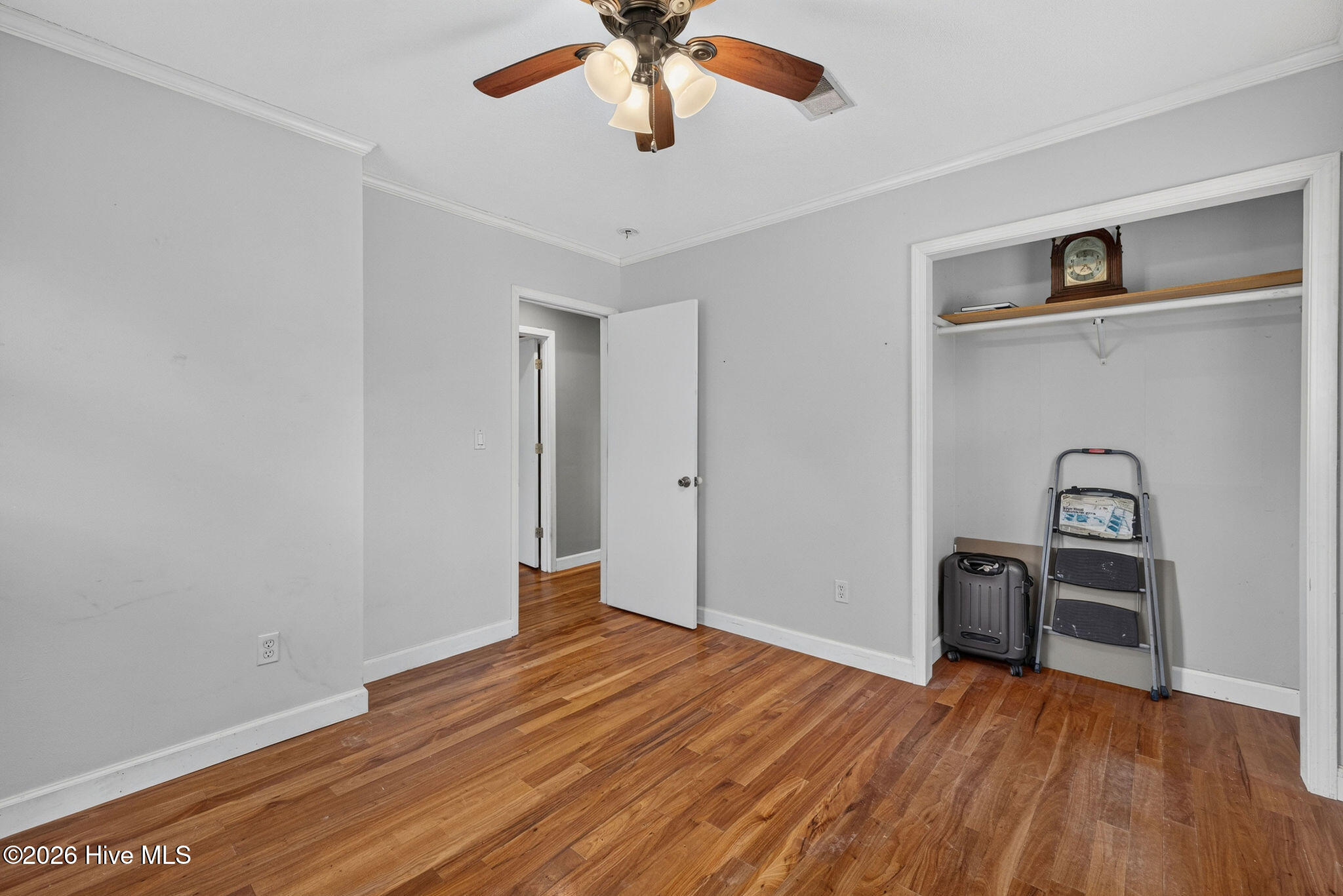 5010 Lord Tennyson Road