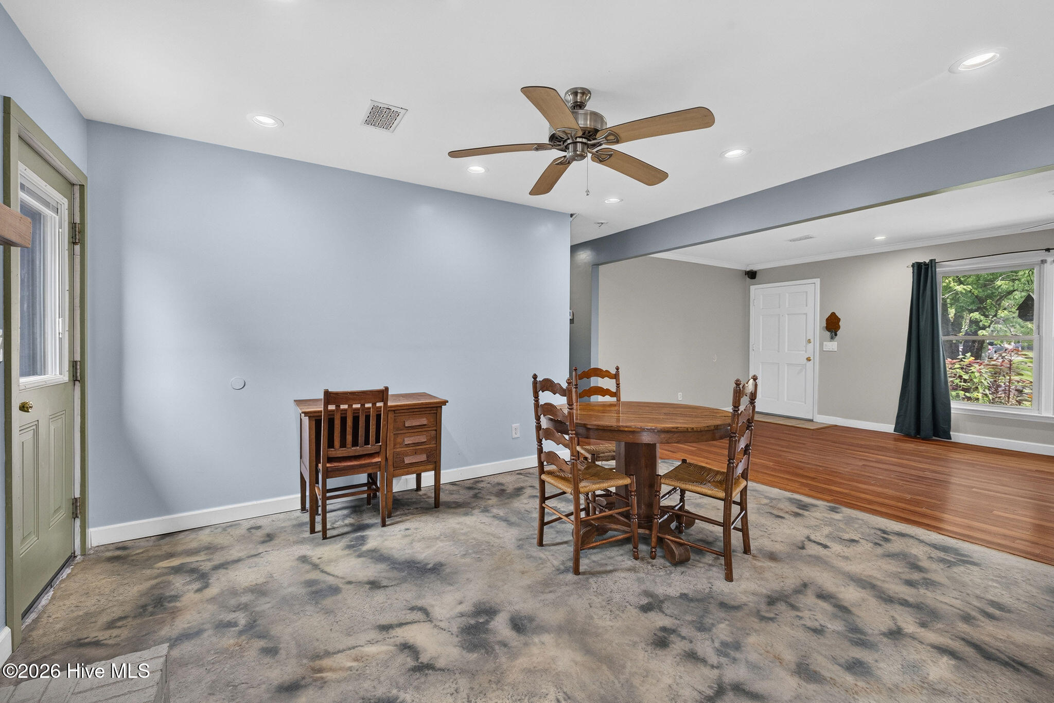 5010 Lord Tennyson Road