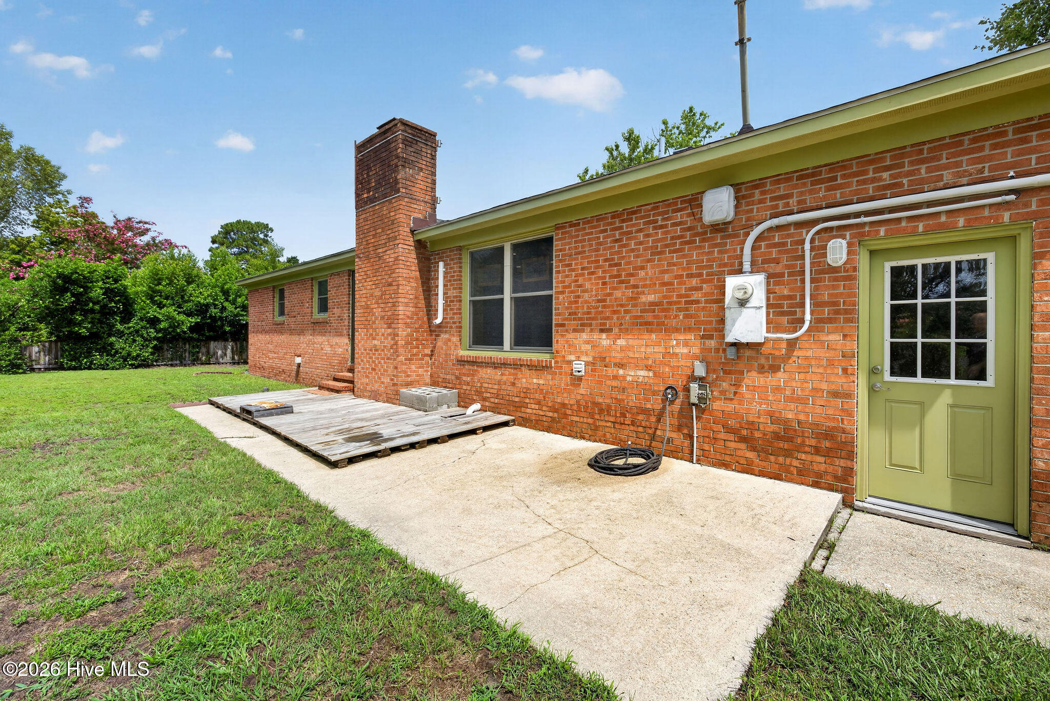 5010 Lord Tennyson Road