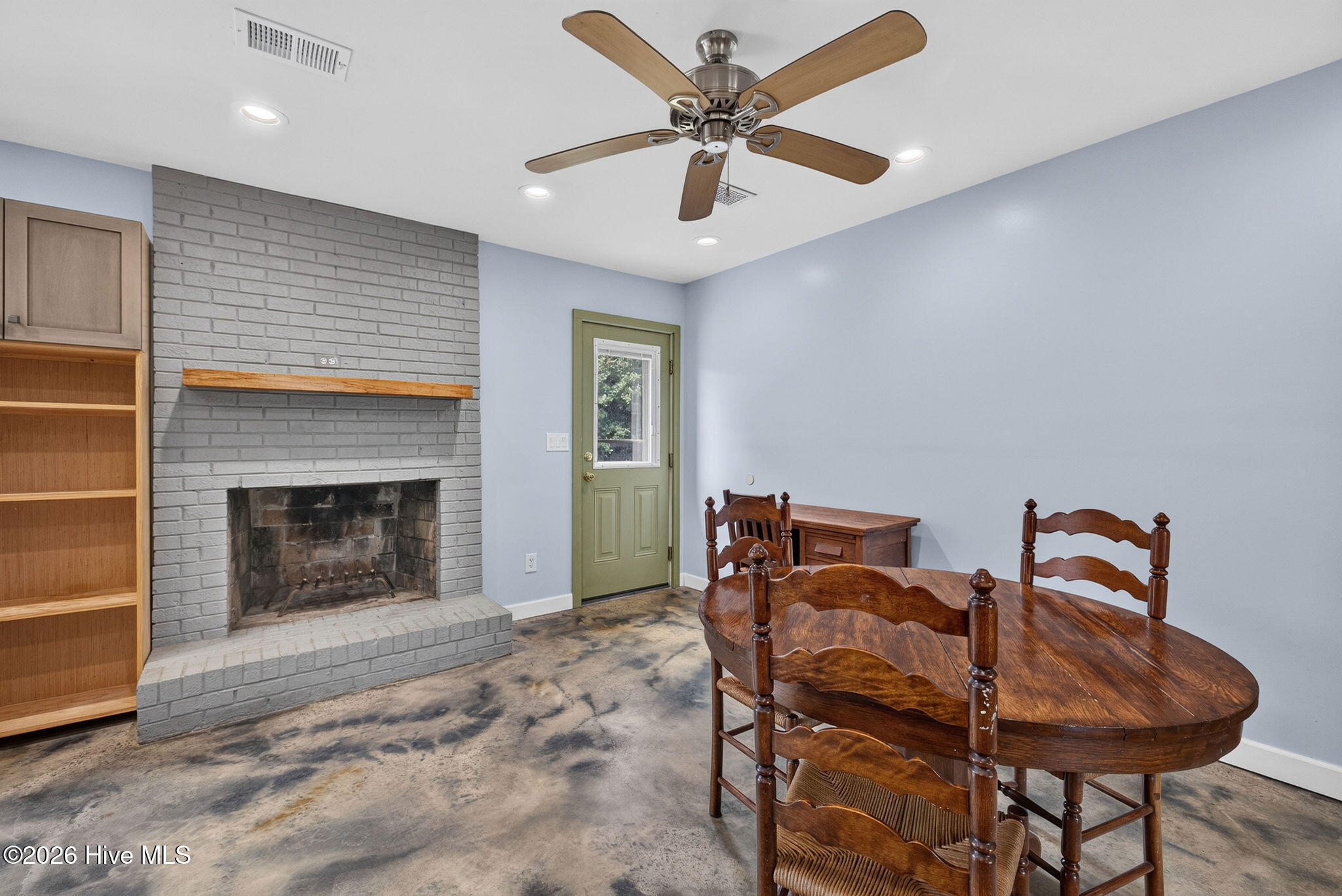 5010 Lord Tennyson Road