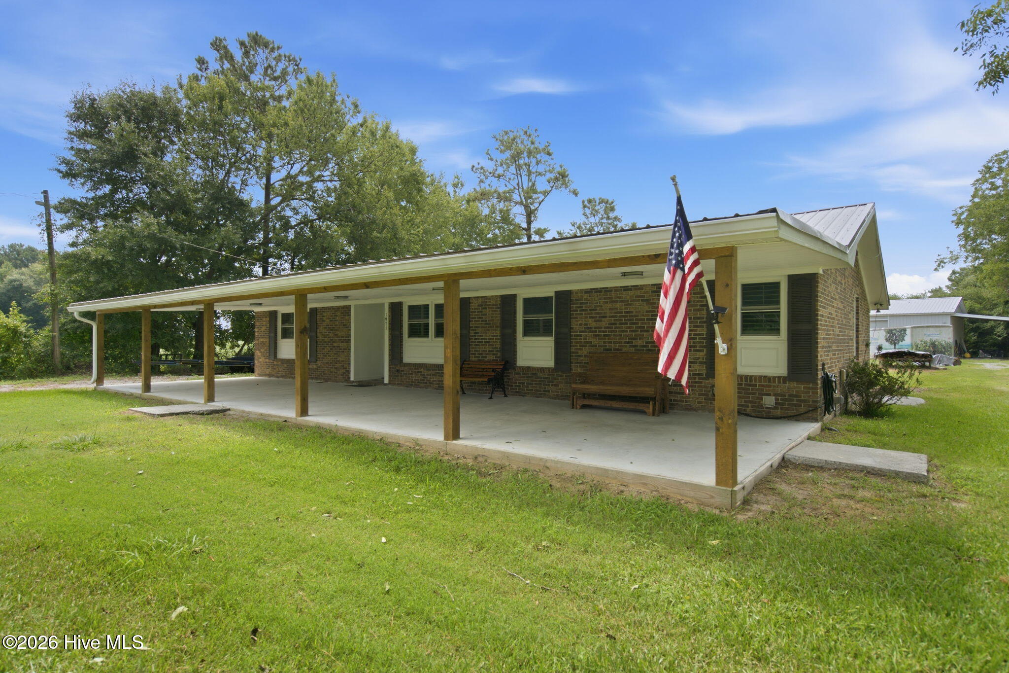 1971 Raccoon Road