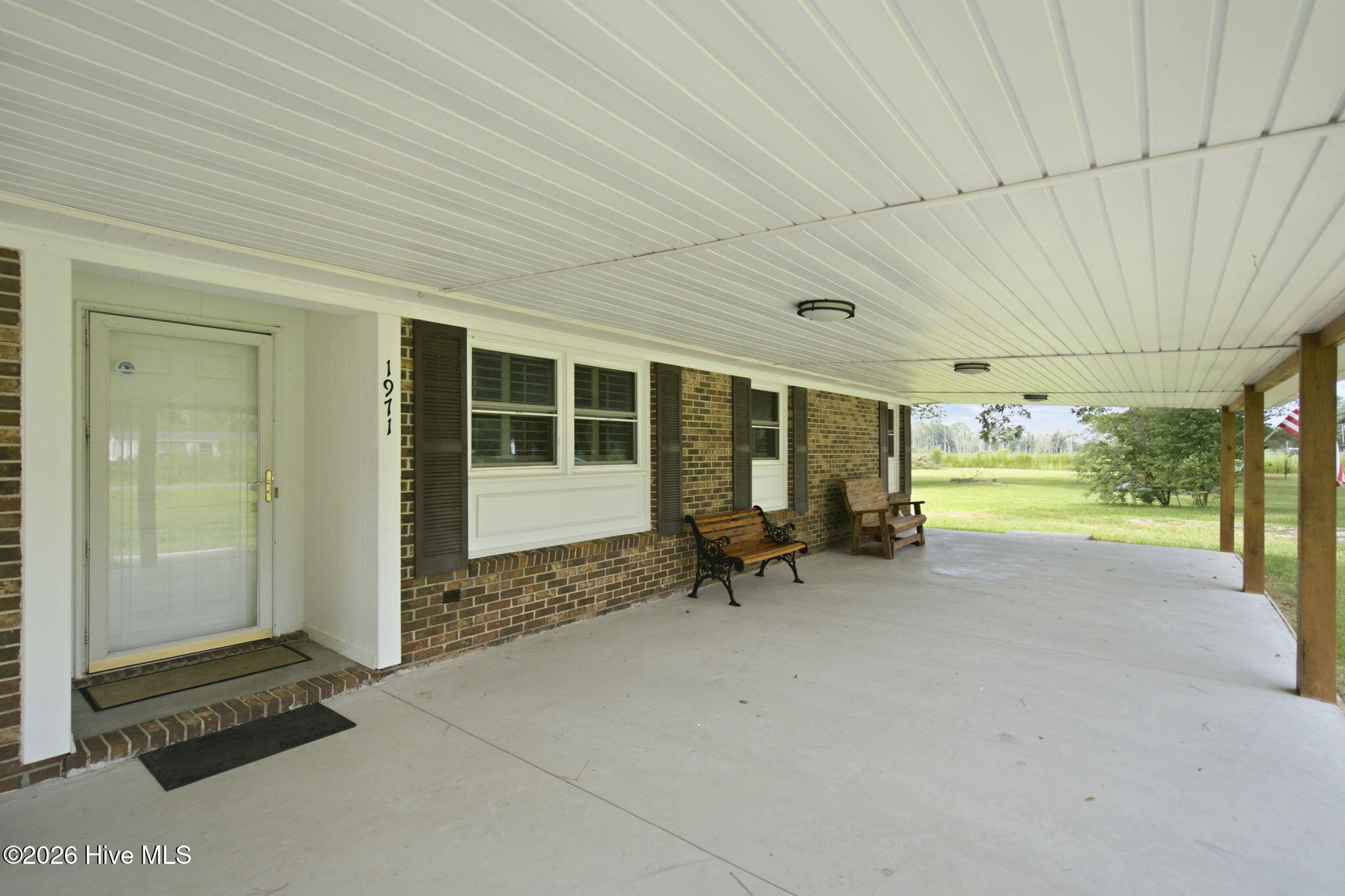 1971 Raccoon Road