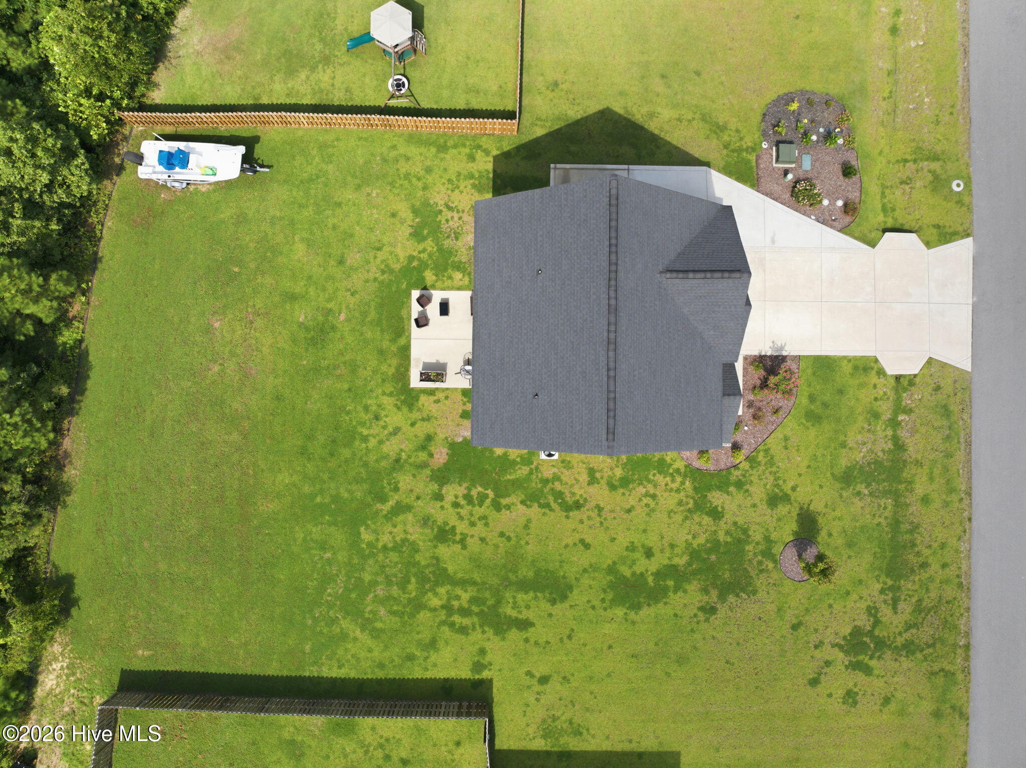 273 W Broughton Lane