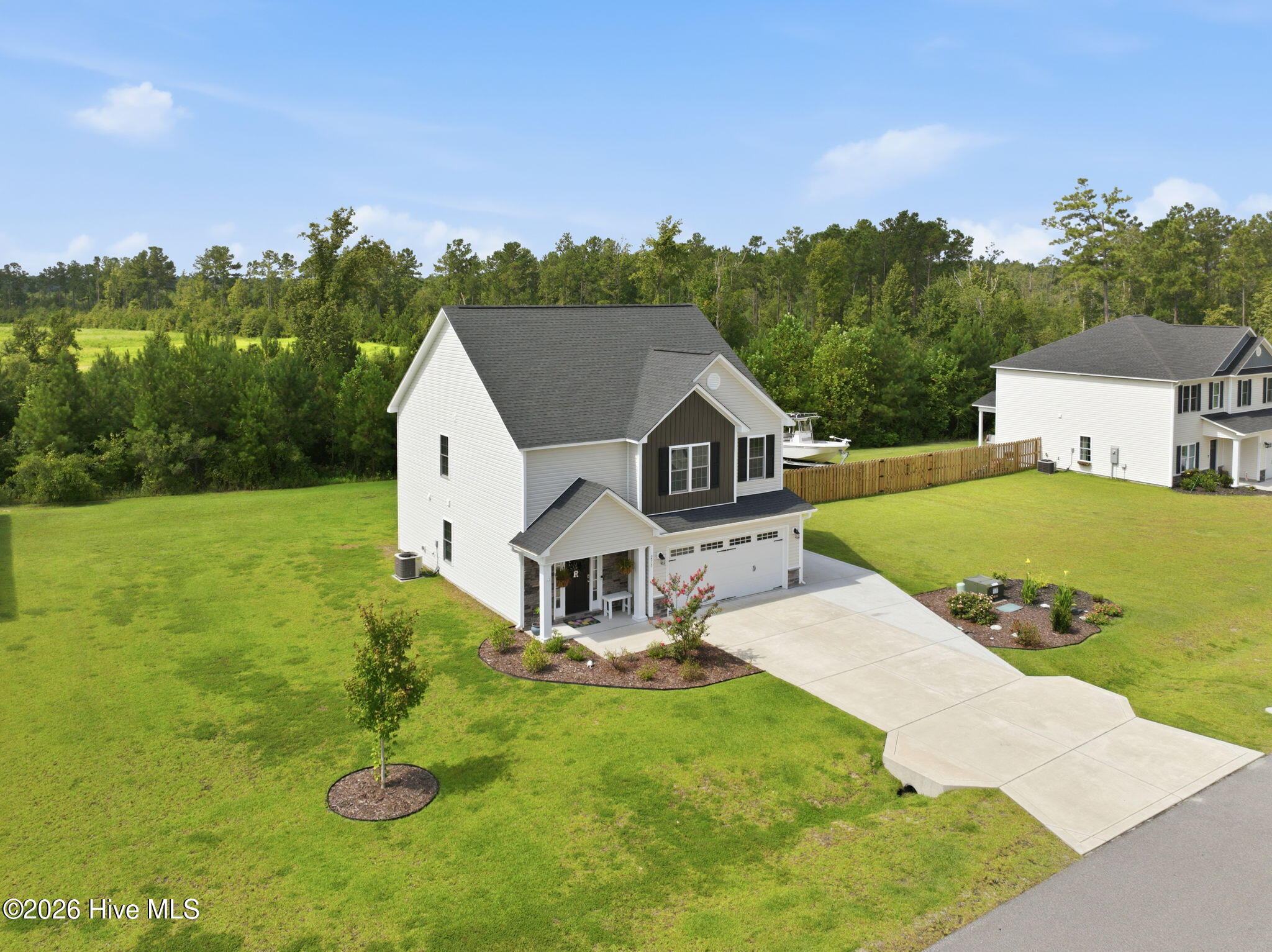 273 W Broughton Lane