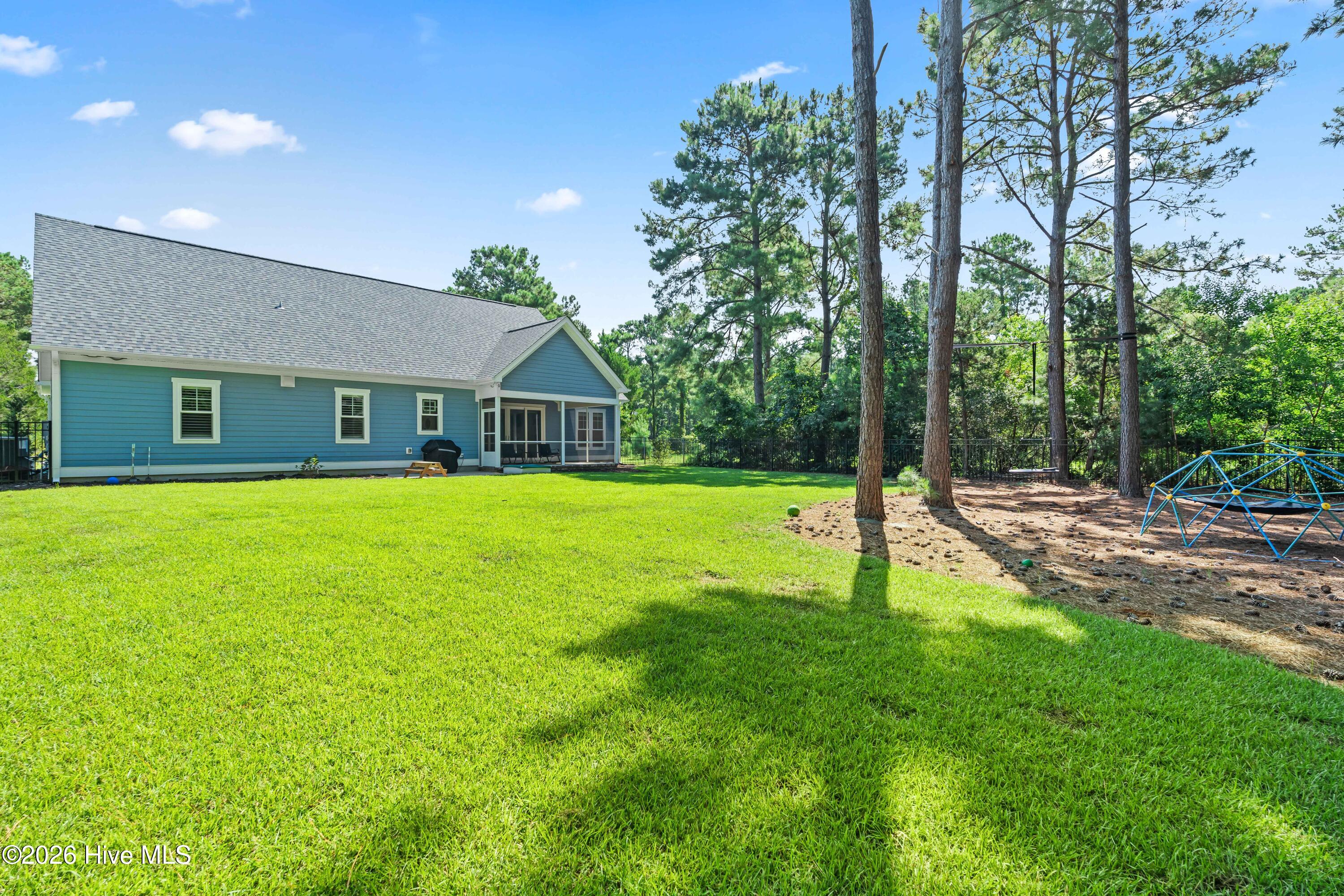 1152 Grandview Drive
