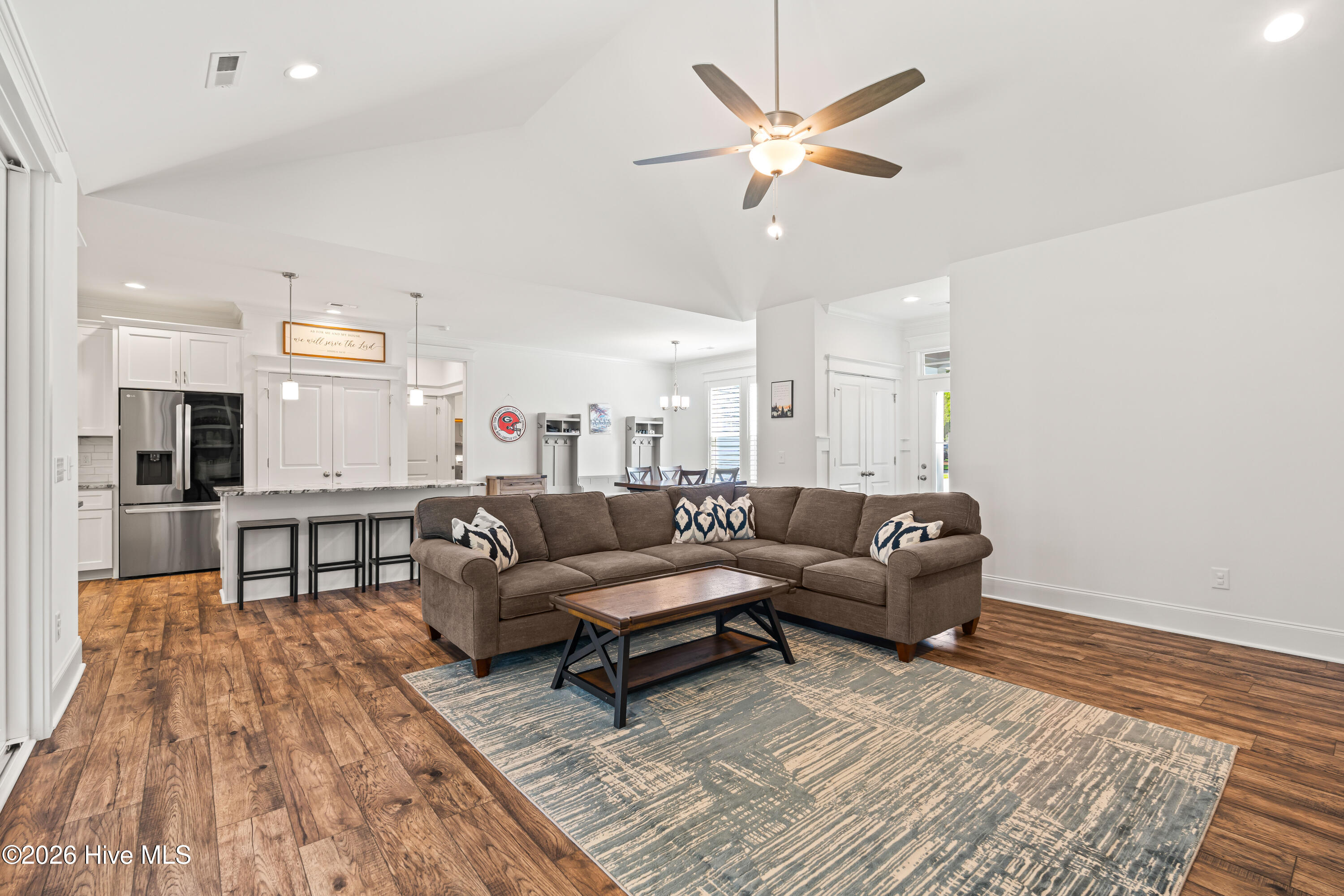 1152 Grandview Drive