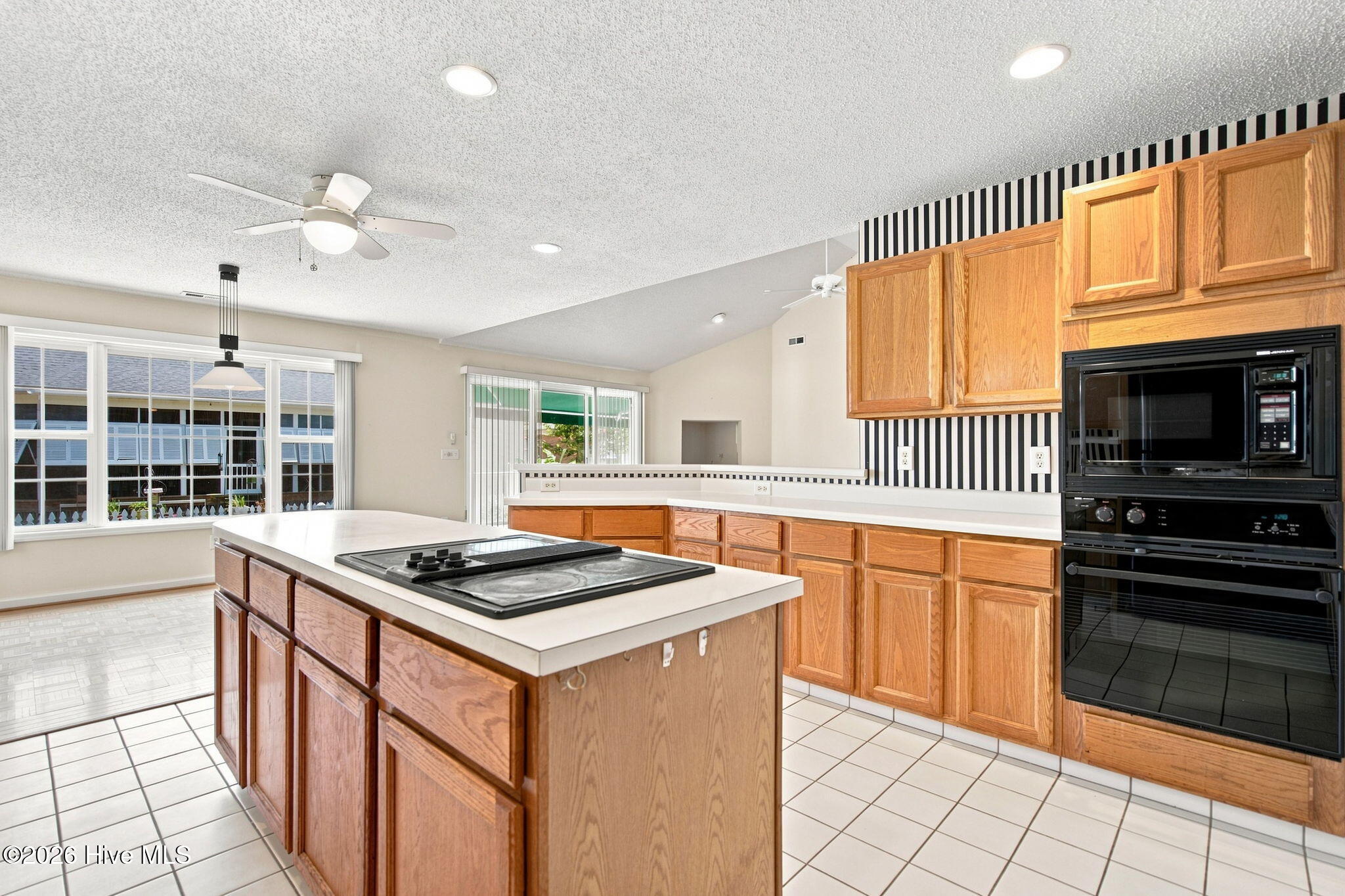 734 Settlers Lane
