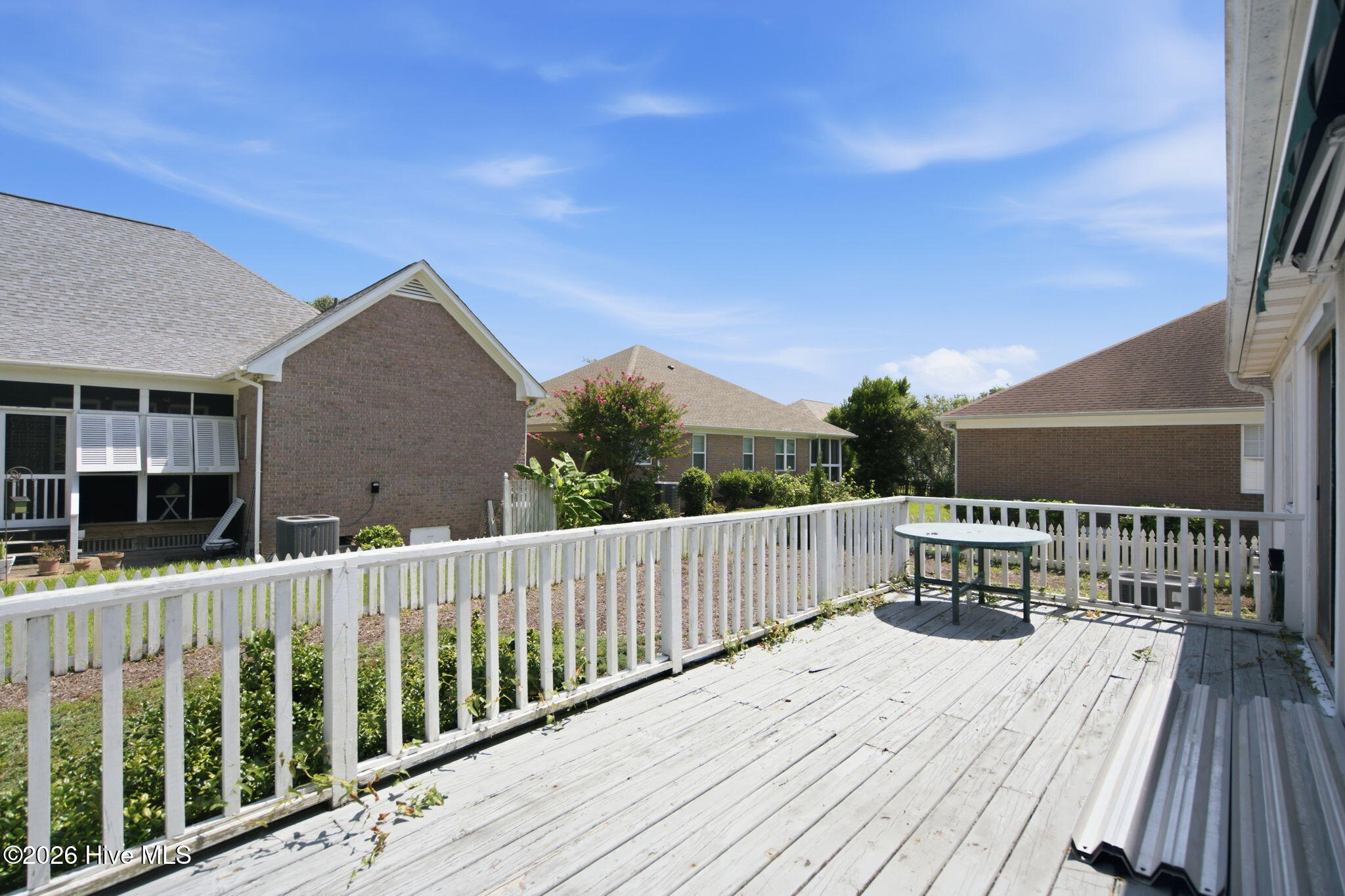 734 Settlers Lane