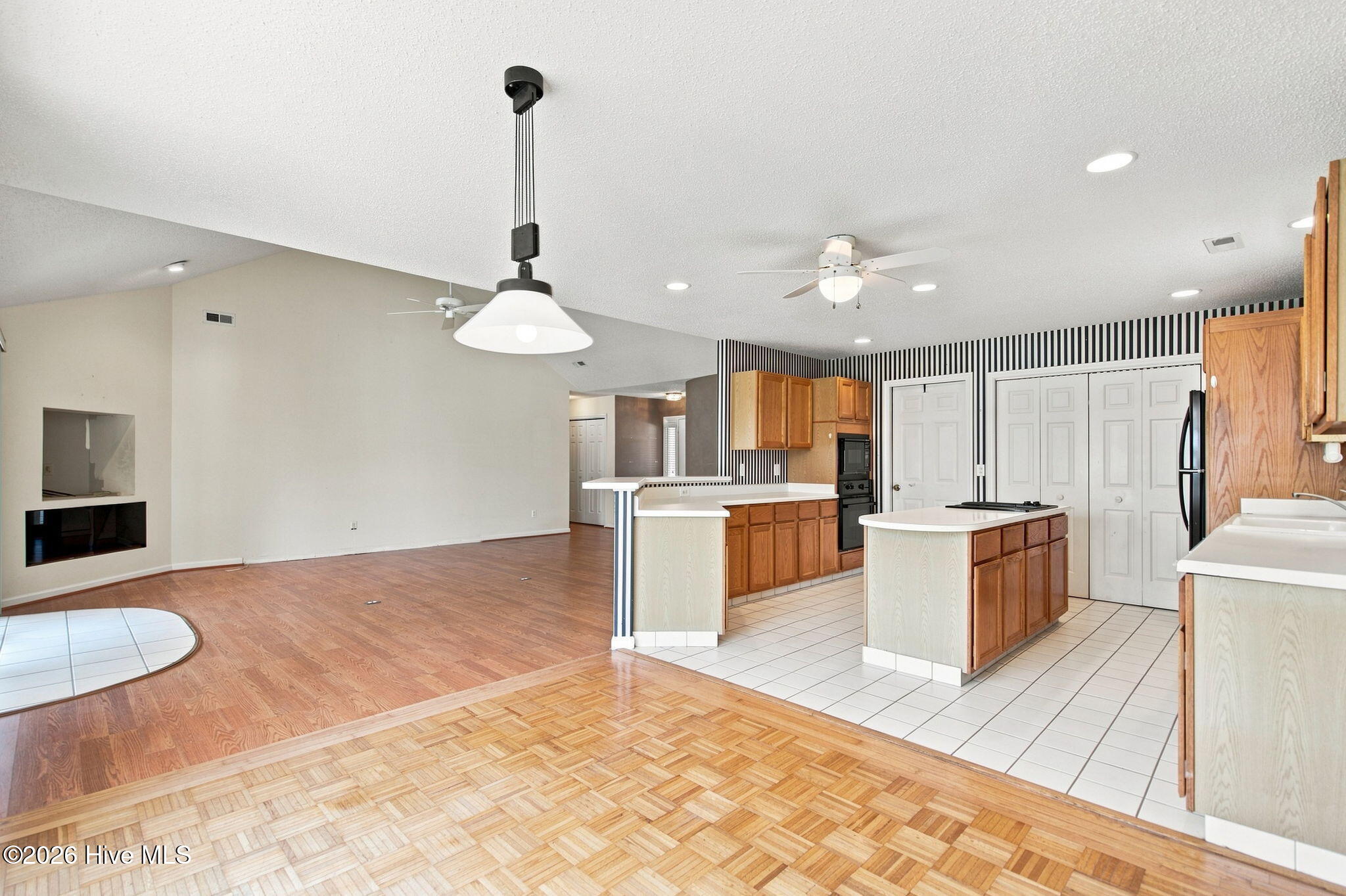 734 Settlers Lane