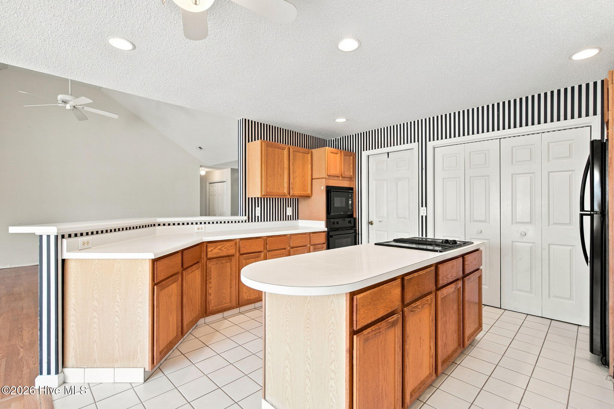 734 Settlers Lane