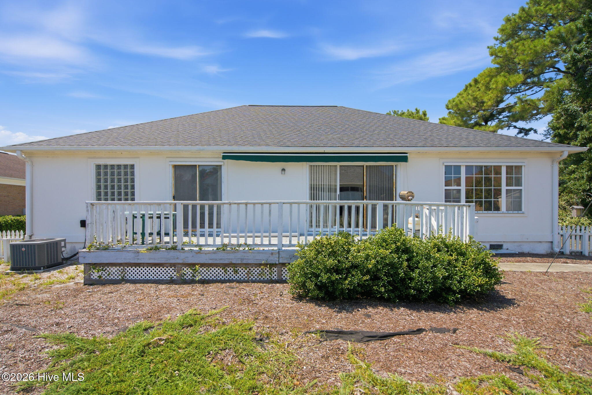 734 Settlers Lane