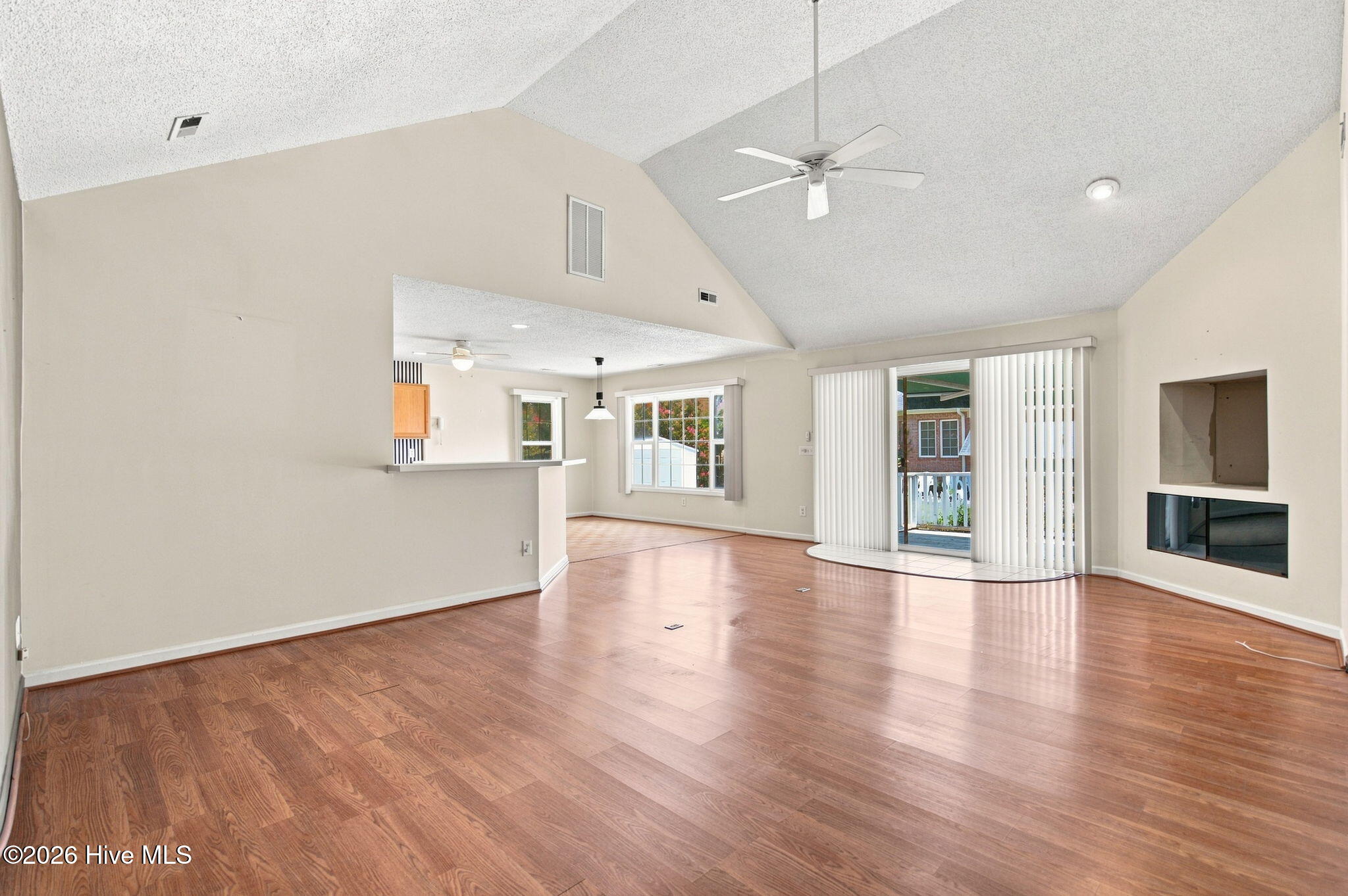 734 Settlers Lane