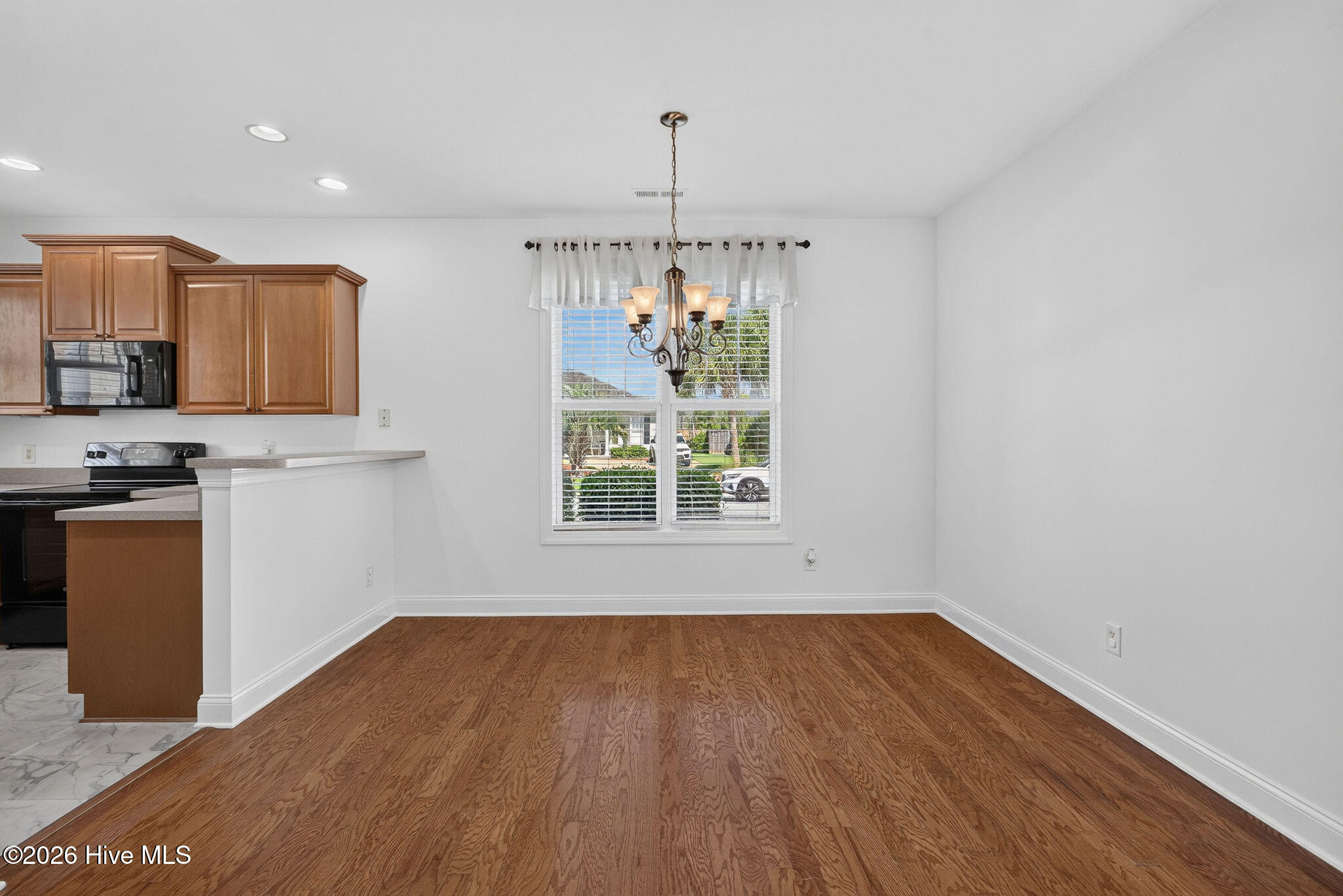 1067 Garden Club Way