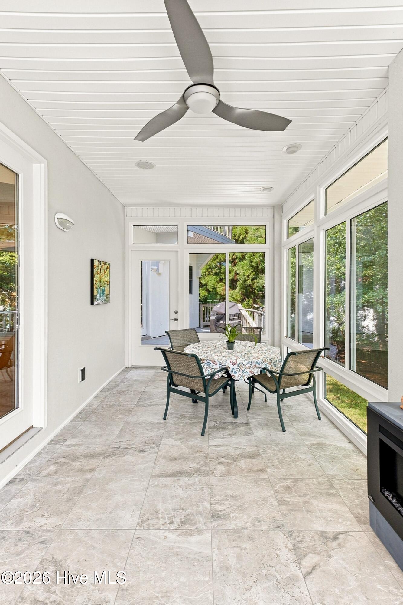 358 Shorepoint Drive