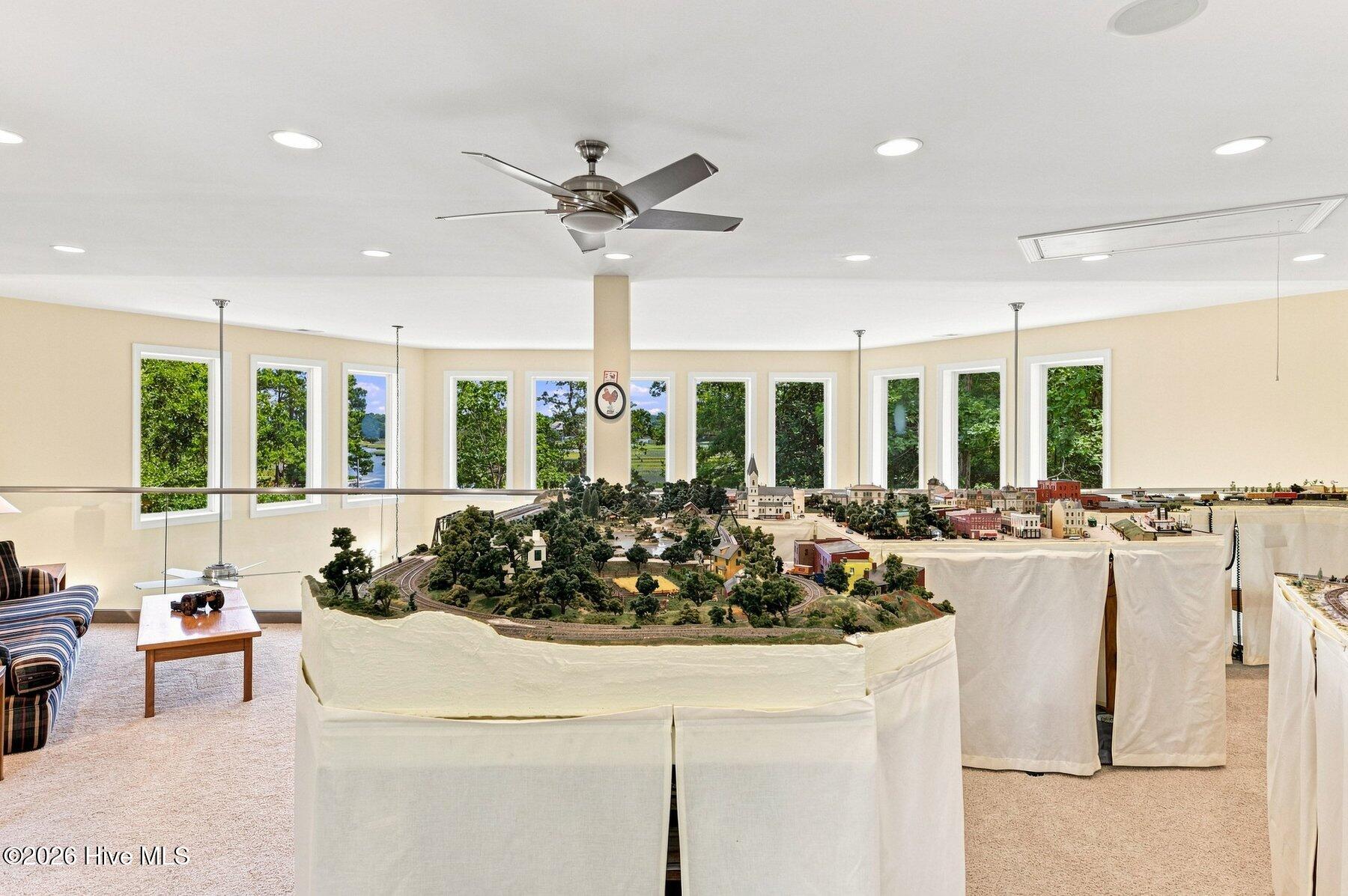 358 Shorepoint Drive