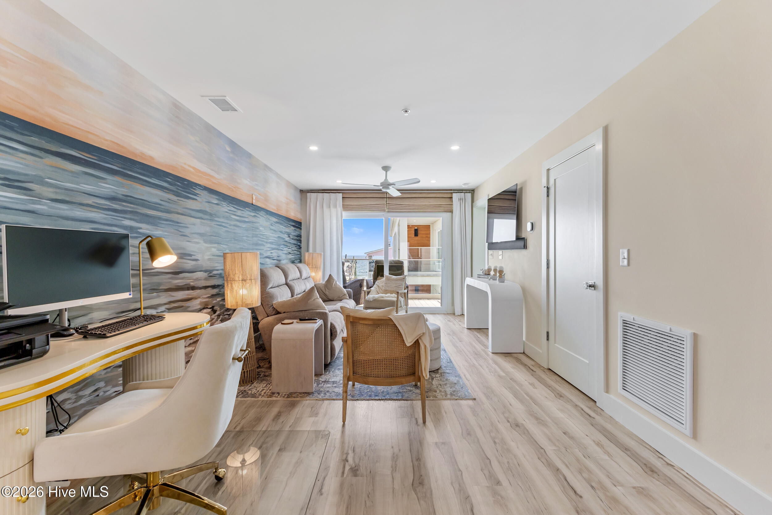1800 Canal Drive 307