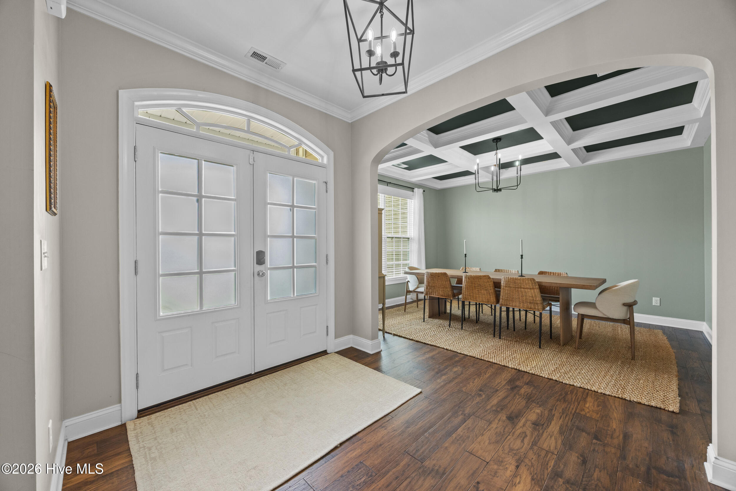 110 E Conolly Court