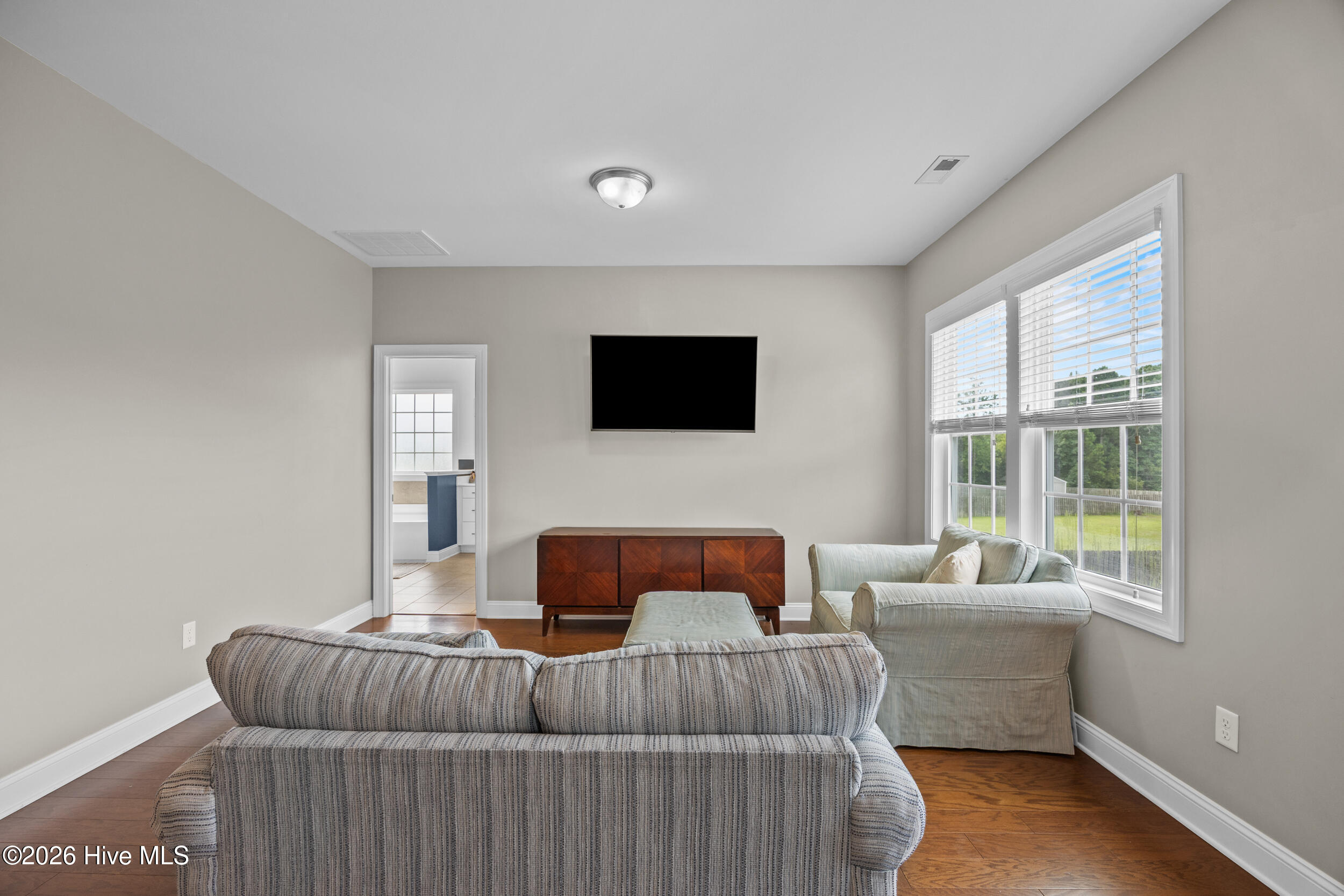 110 E Conolly Court