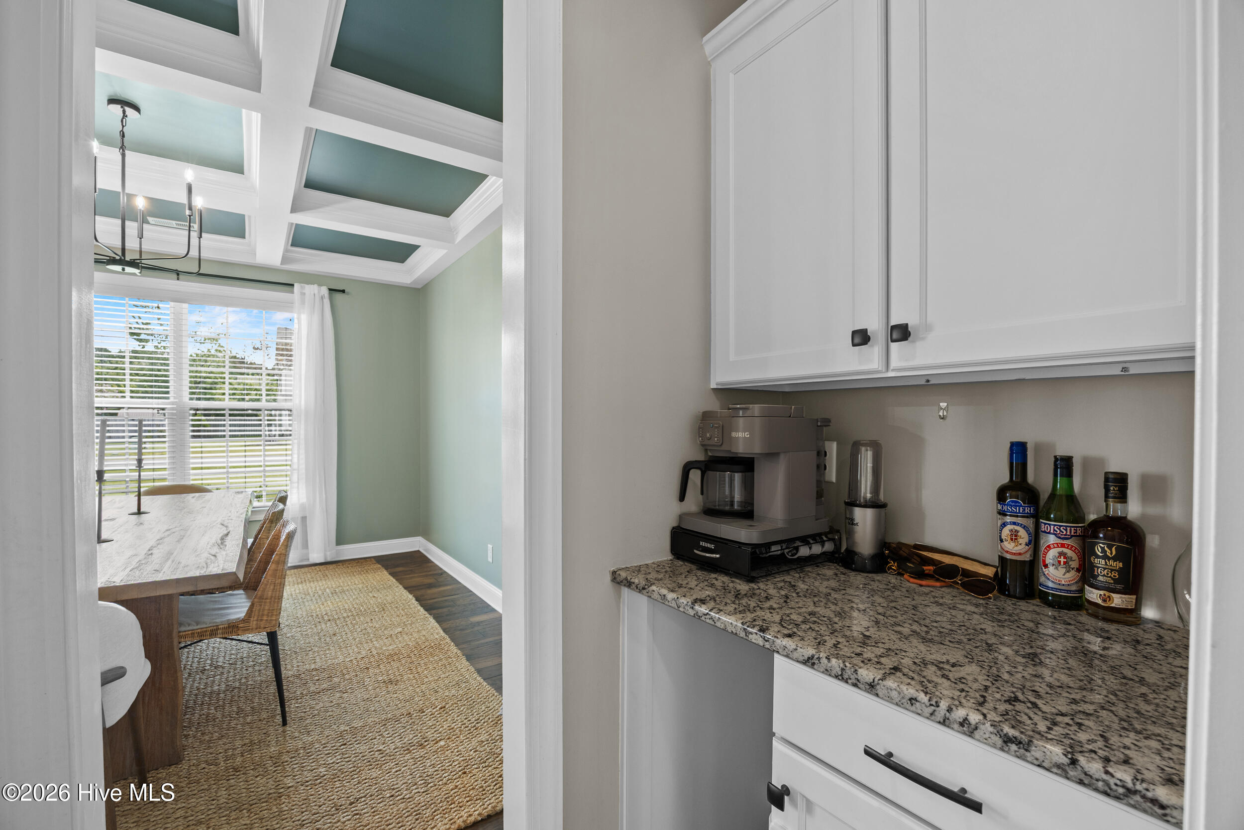 110 E Conolly Court
