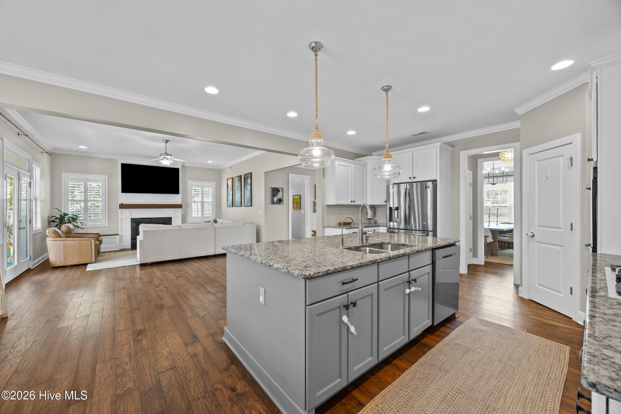 110 E Conolly Court