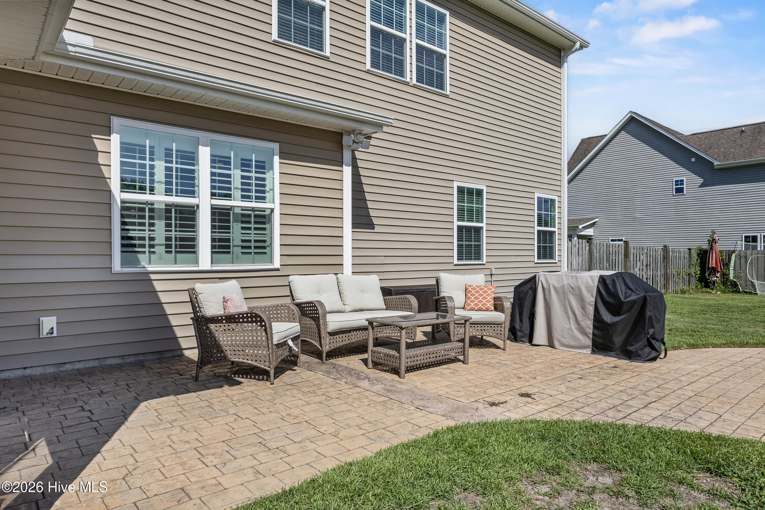 110 E Conolly Court