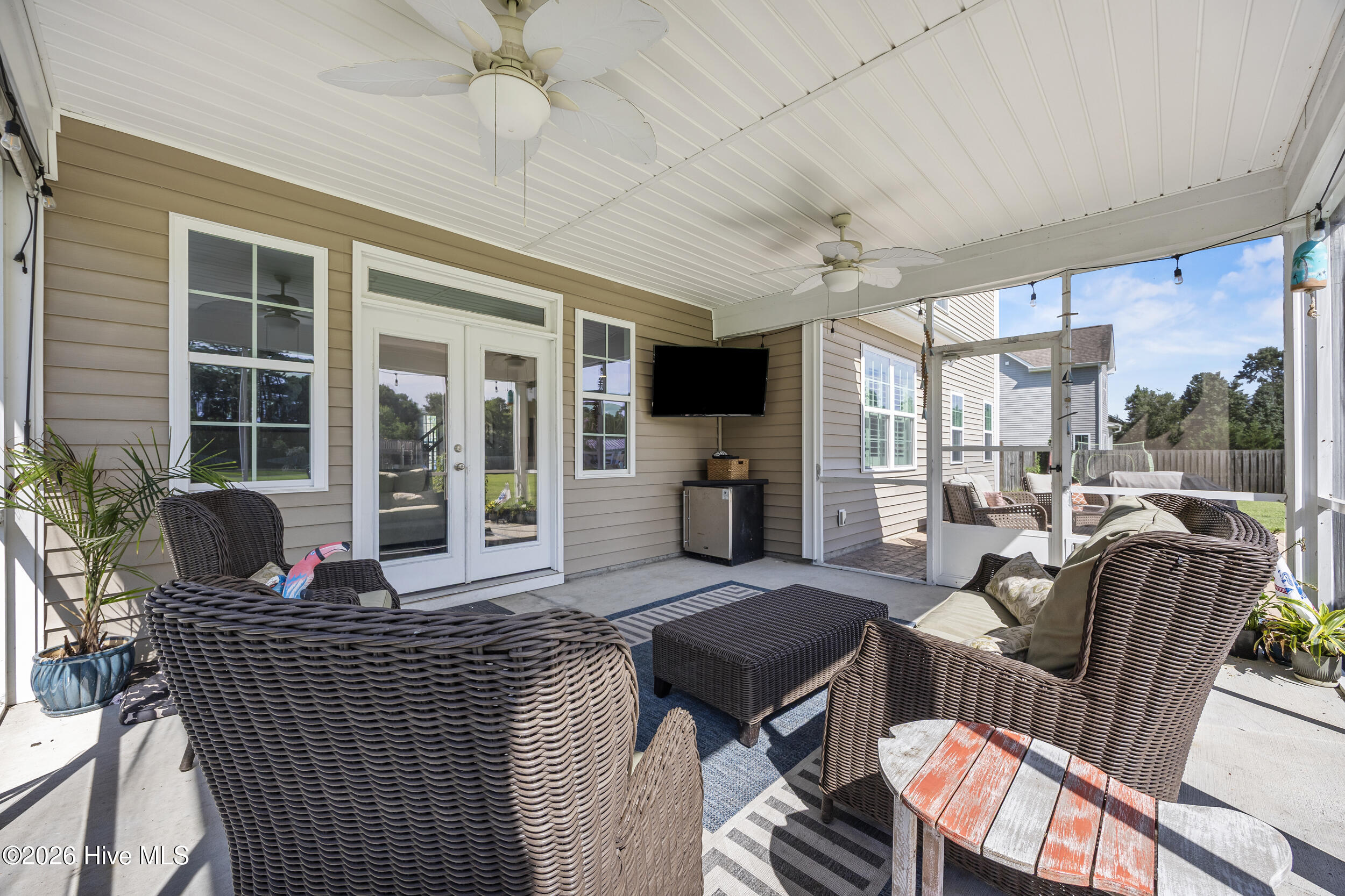 110 E Conolly Court