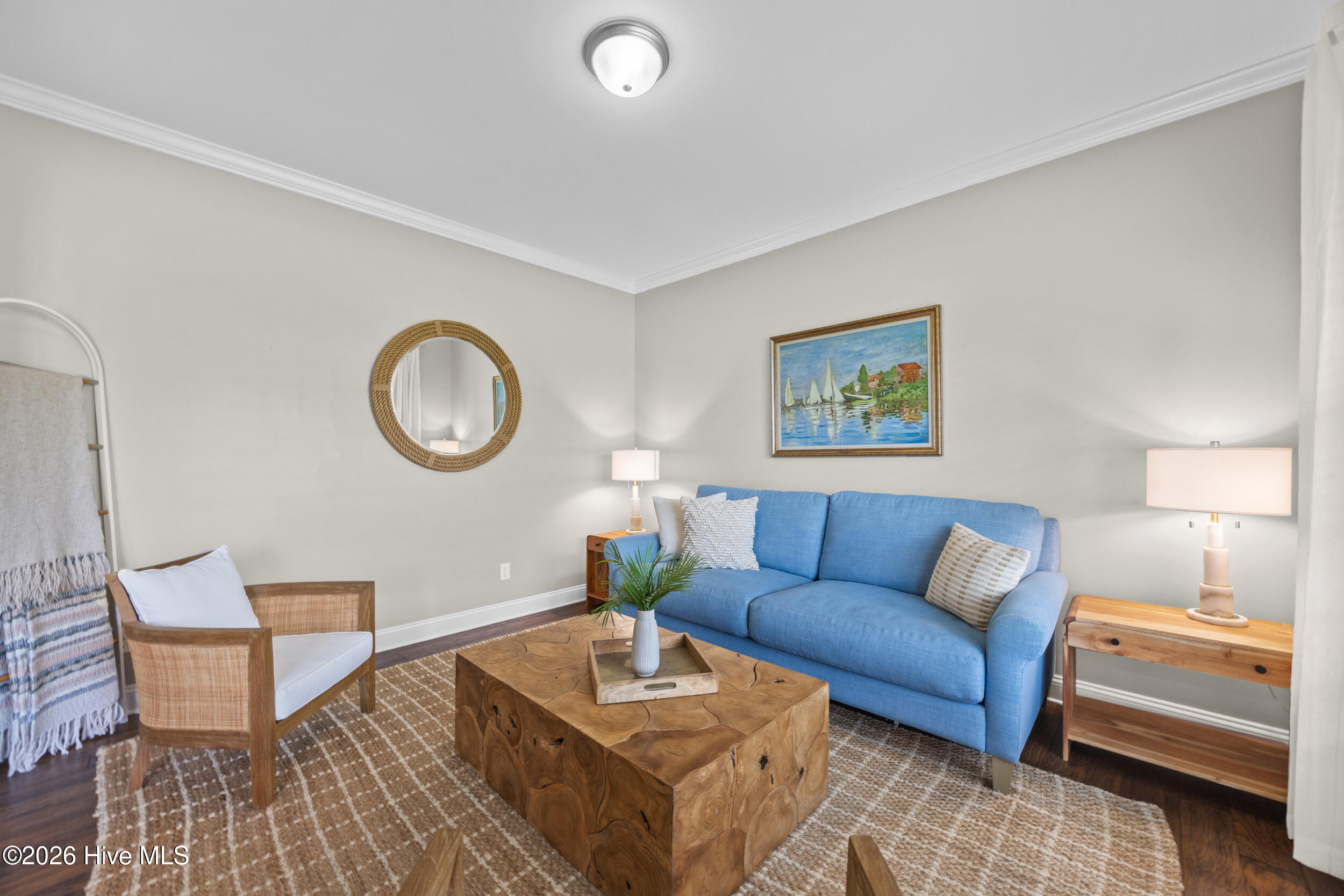 110 E Conolly Court