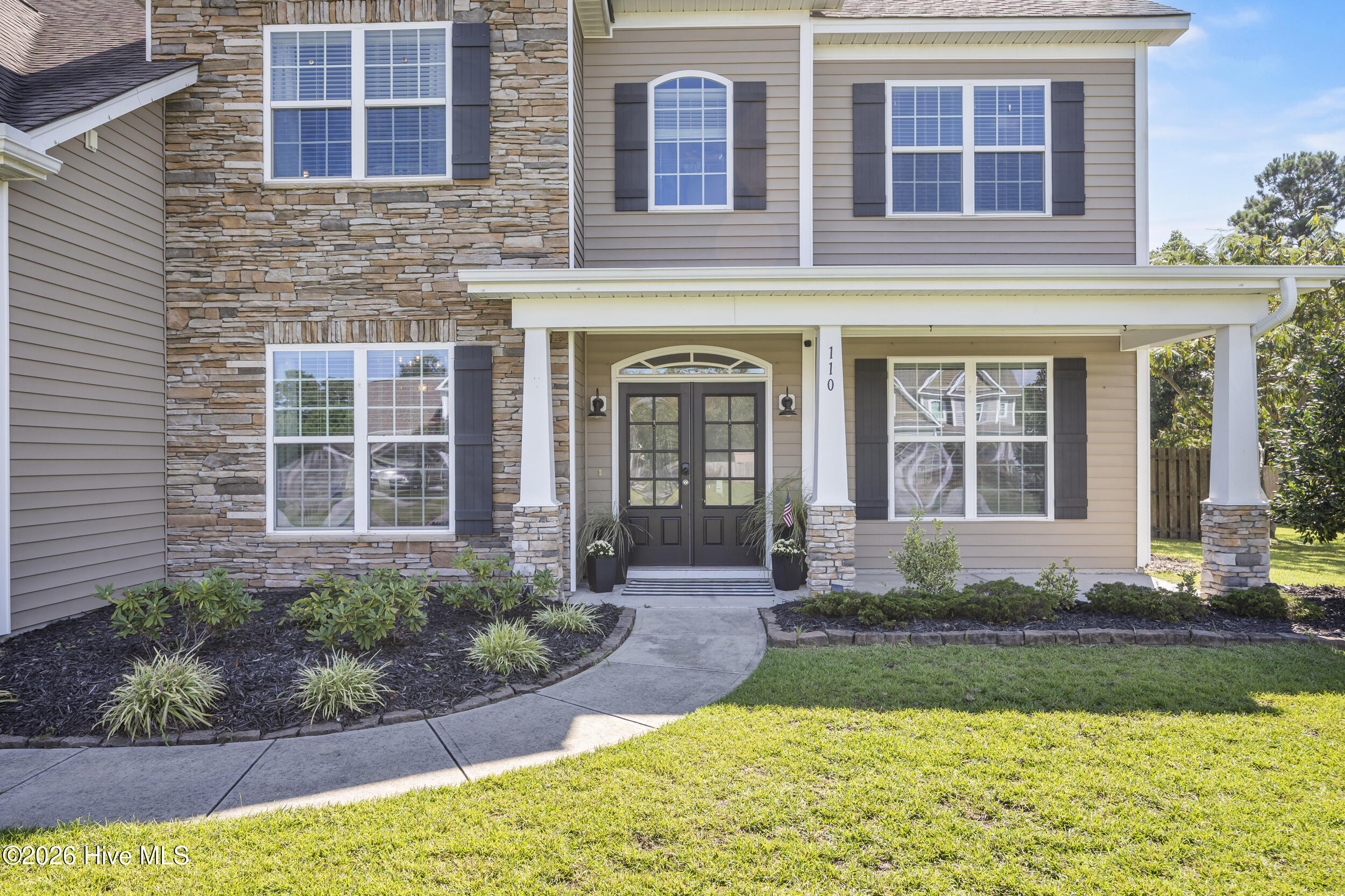 110 E Conolly Court