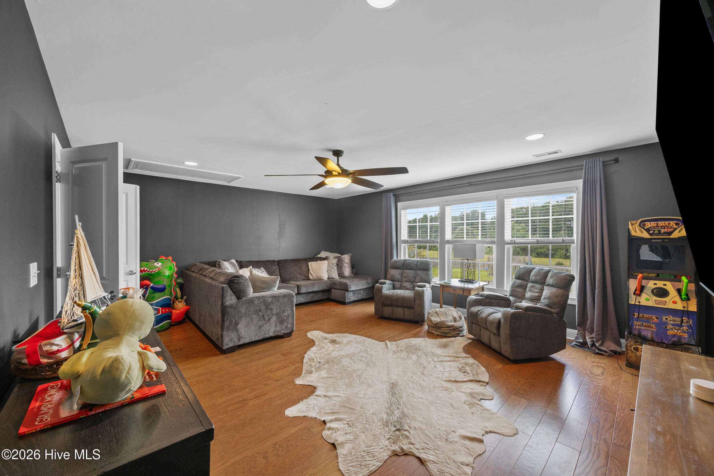 110 E Conolly Court