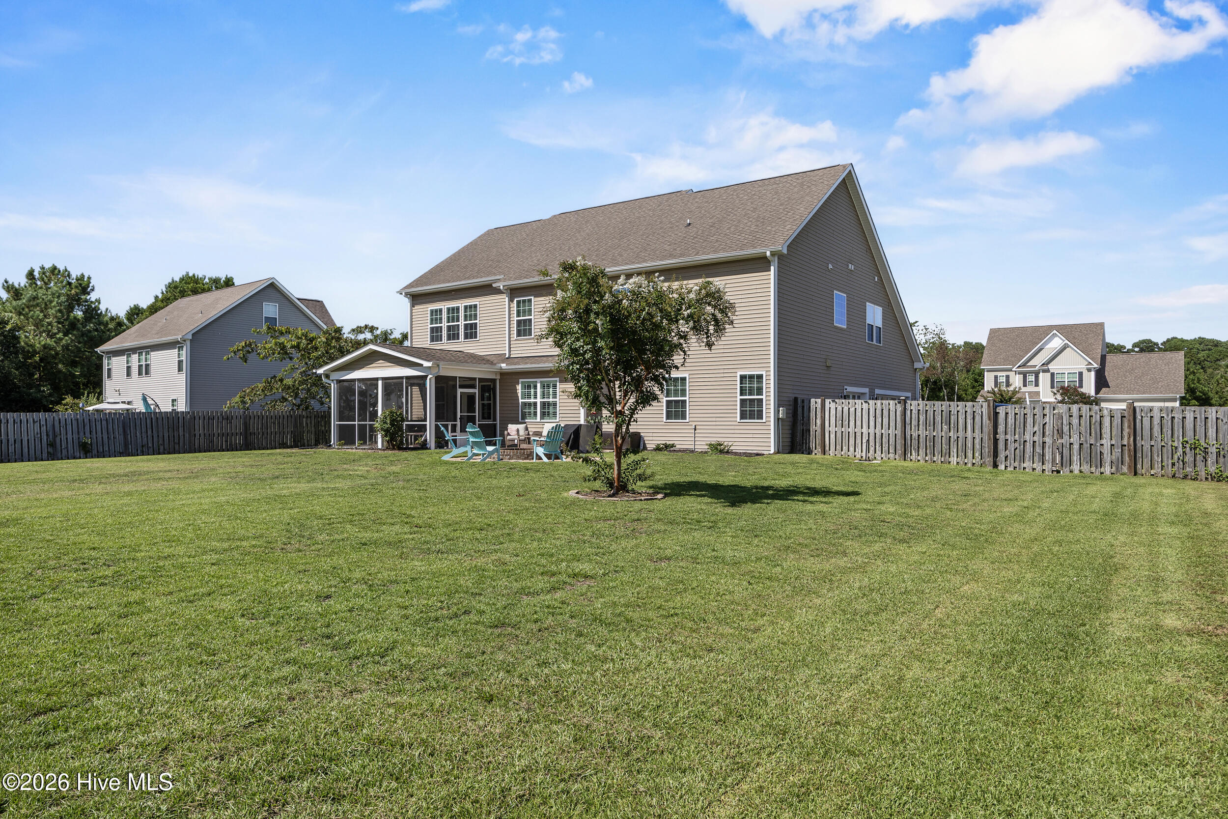 110 E Conolly Court