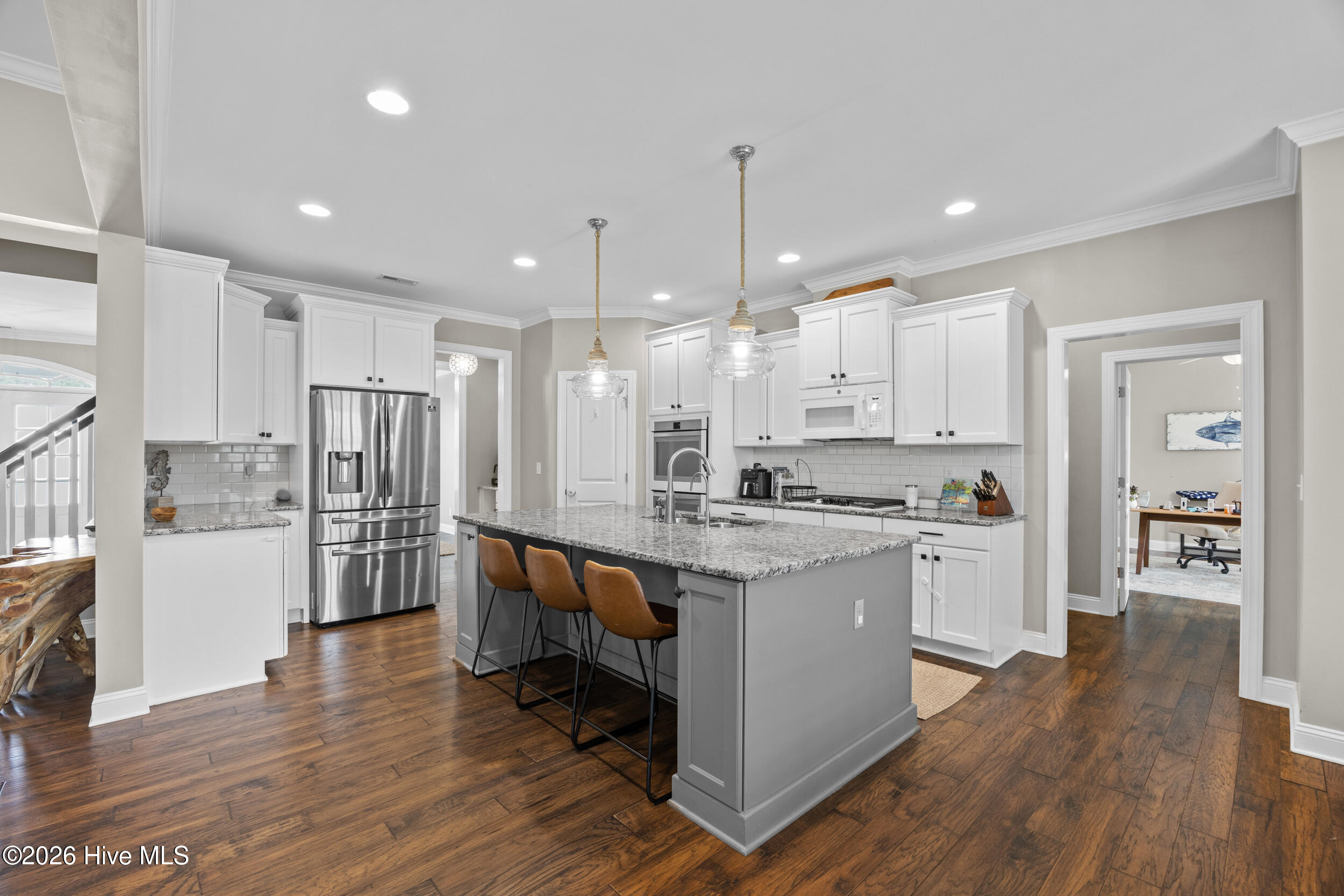 110 E Conolly Court