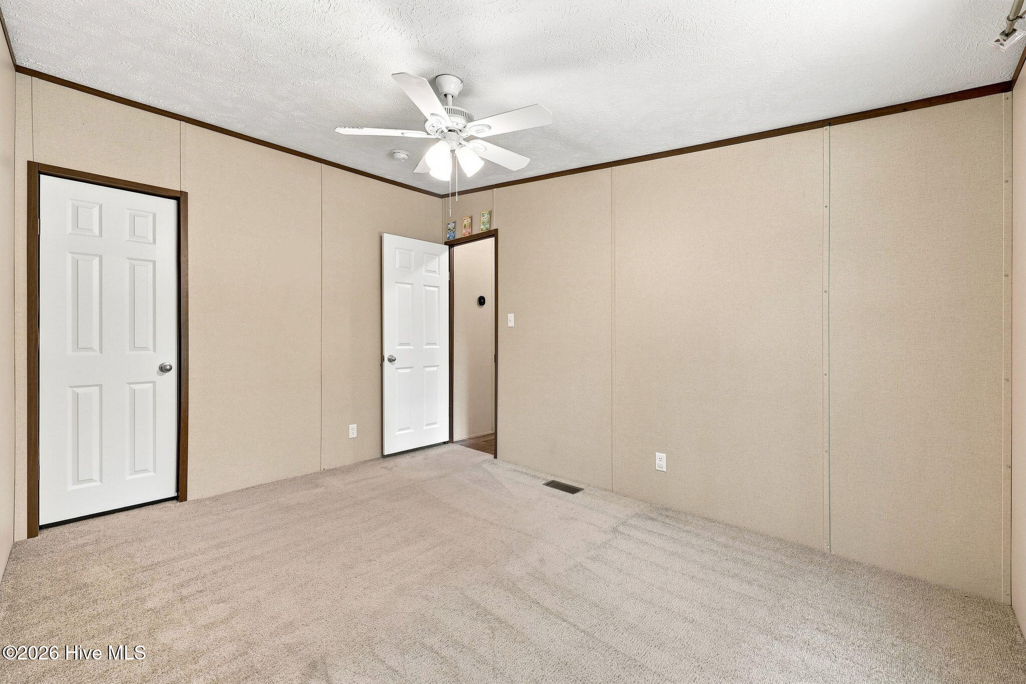 564 Pond Road