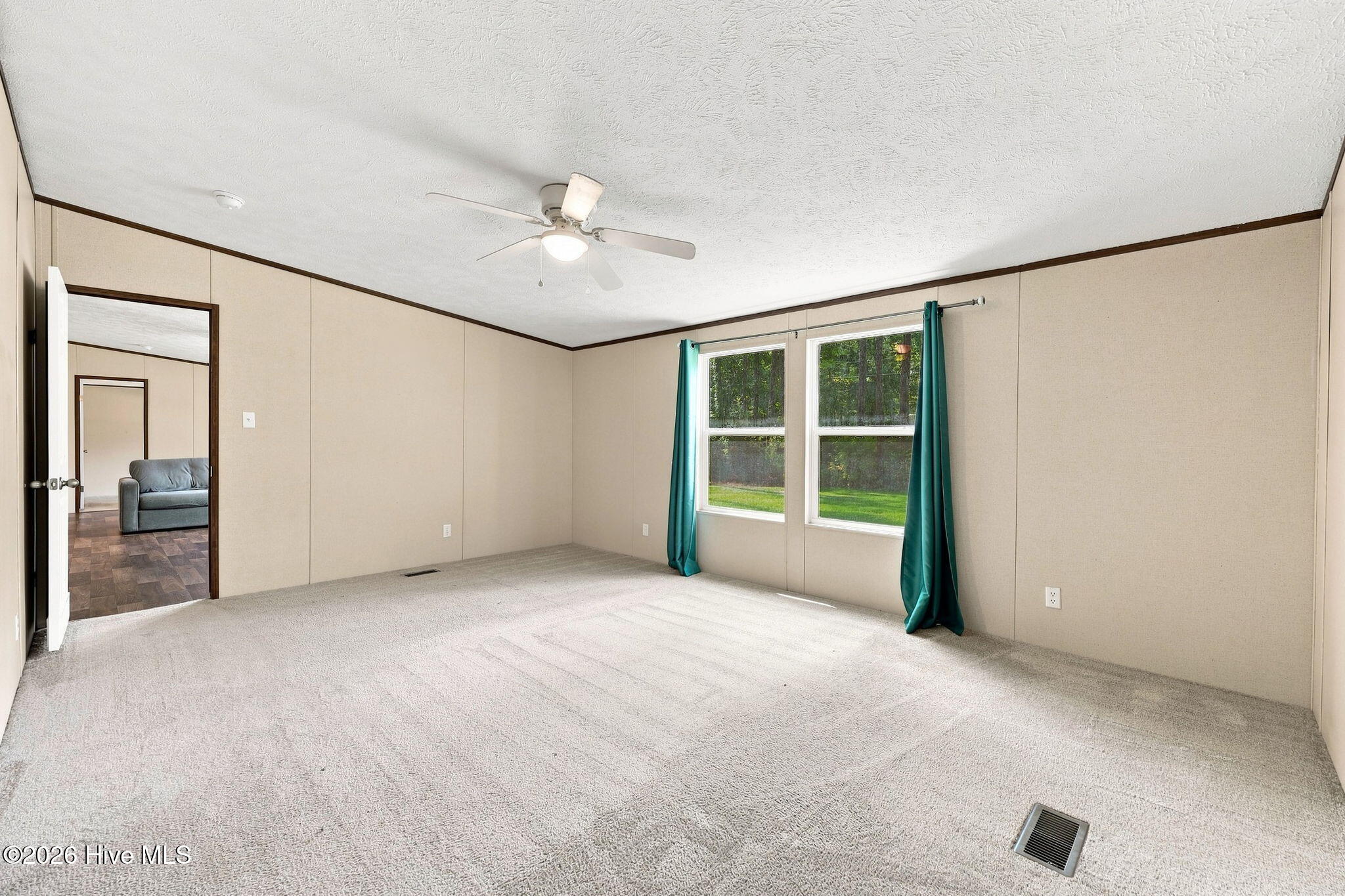 564 Pond Road