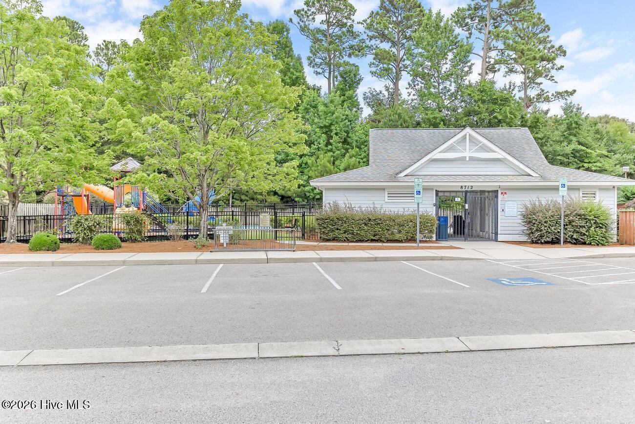 8762 Ramsbury Way