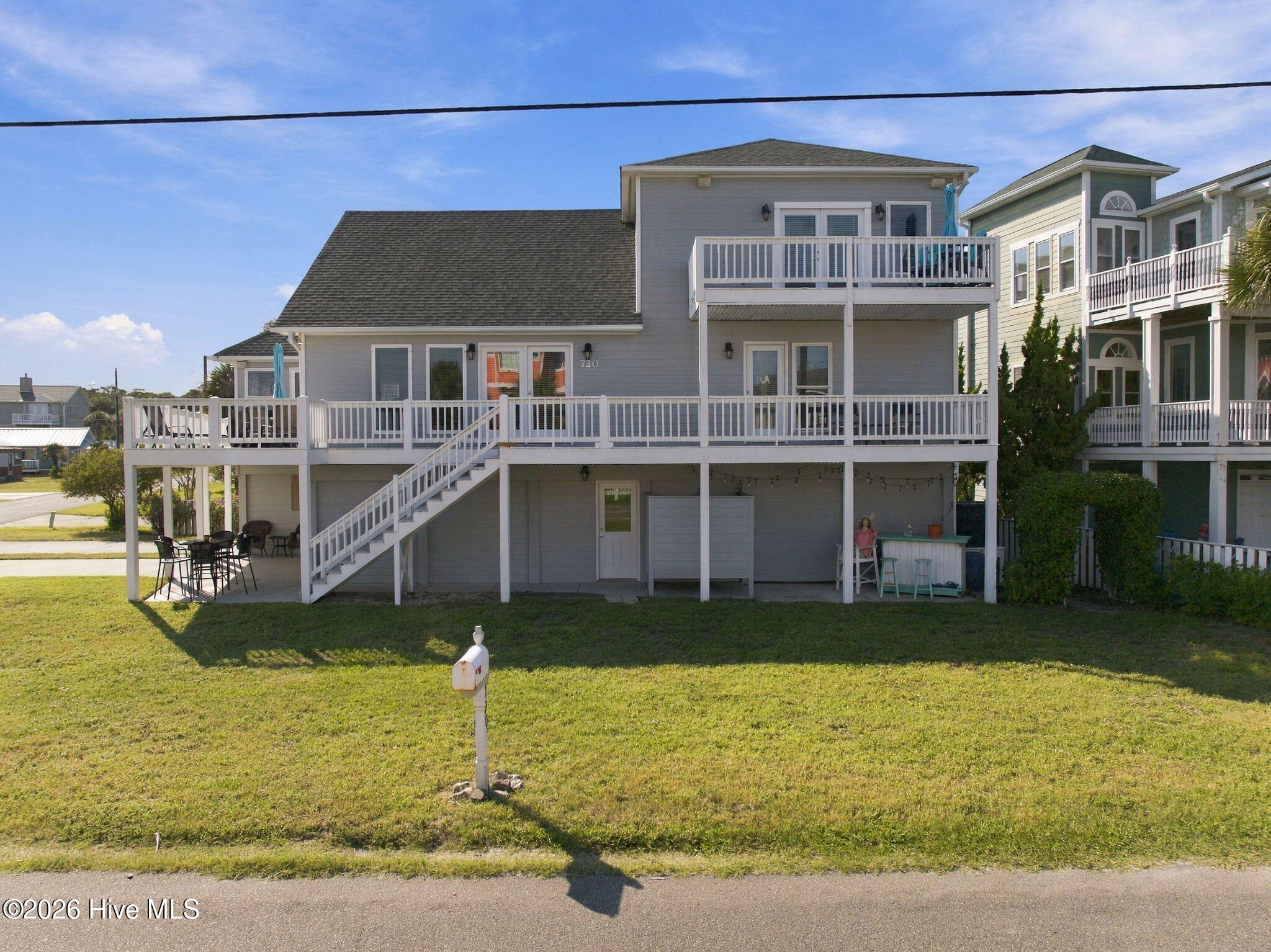 720 Fort Fisher Boulevard S