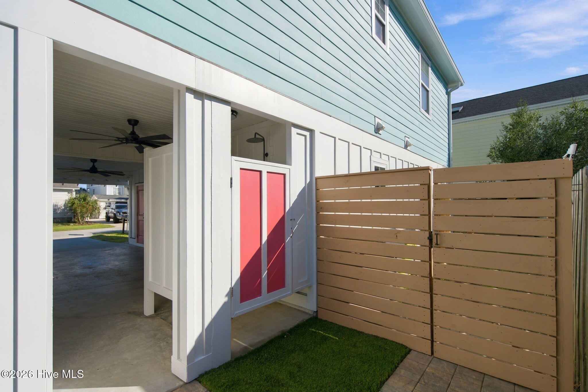 1404 Mackerel Lane