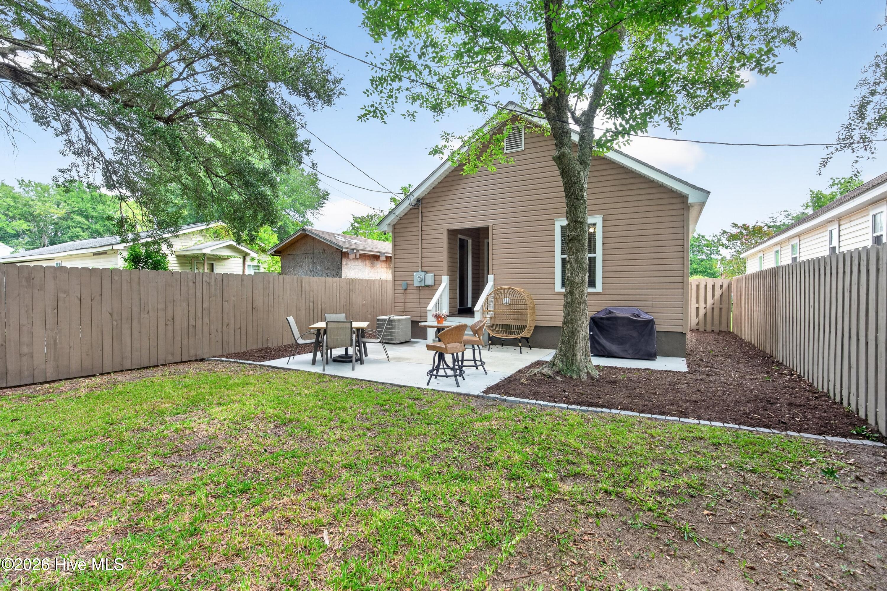 813 N 7th Street