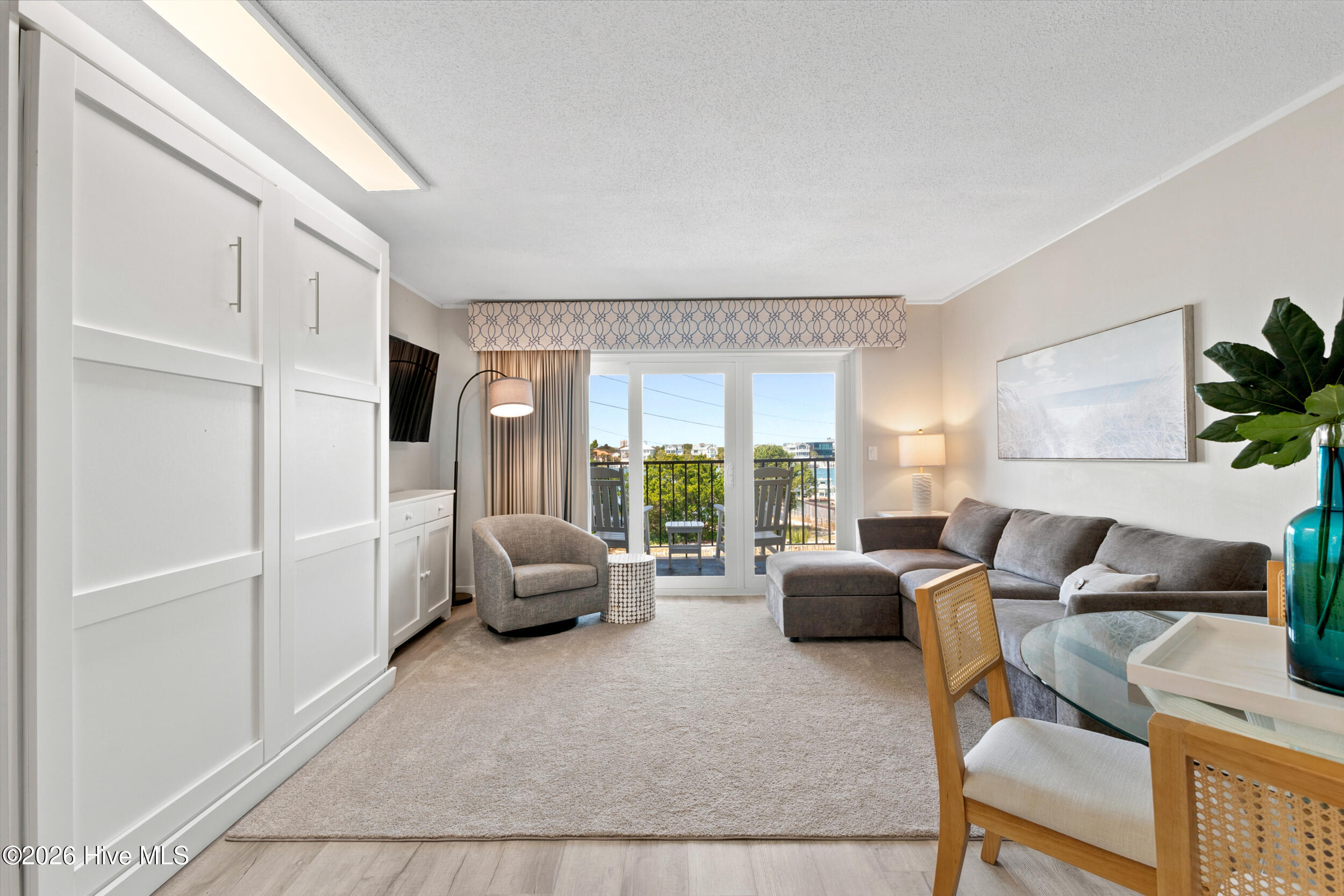 104 S Lumina Avenue S 203