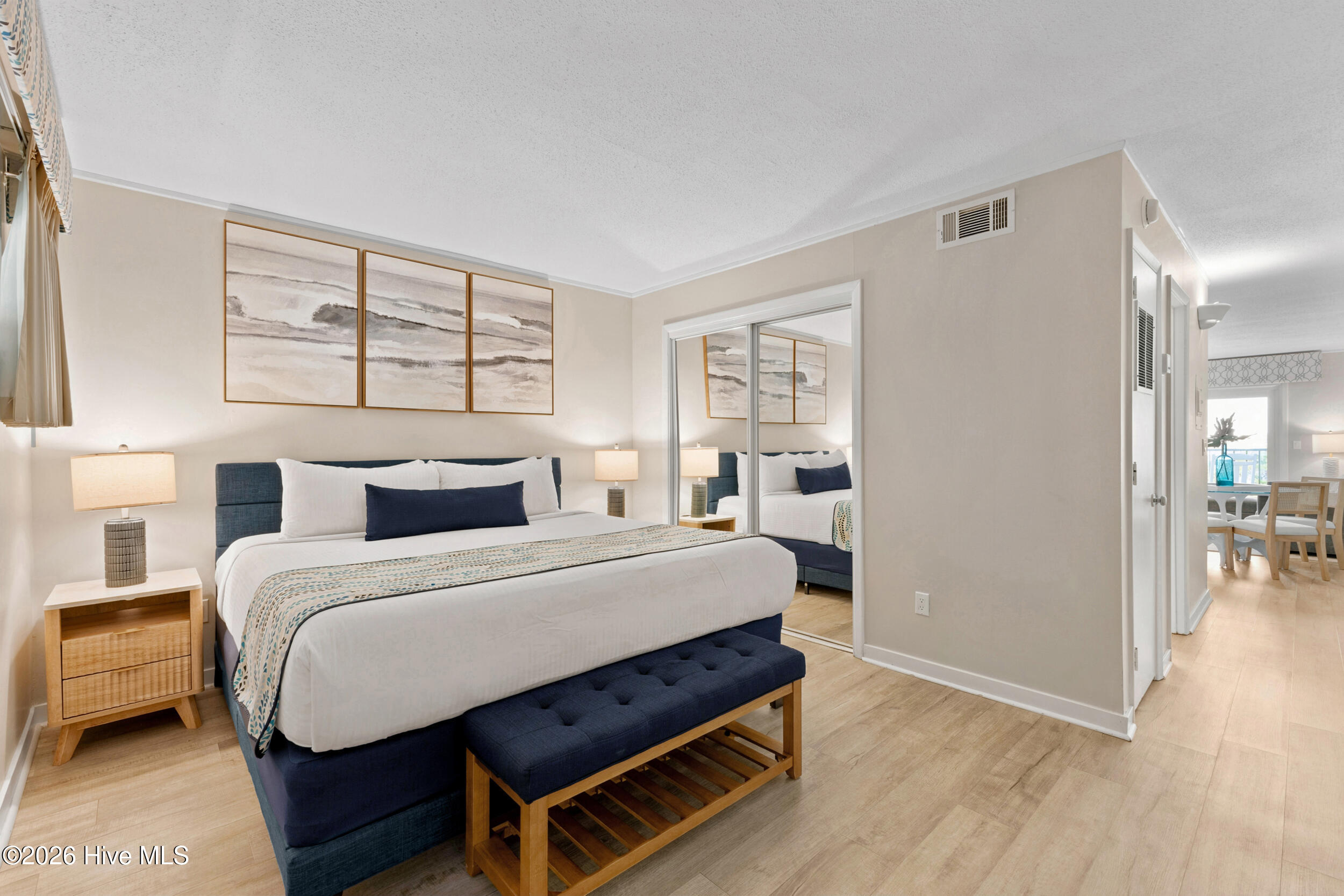 104 S Lumina Avenue S 203